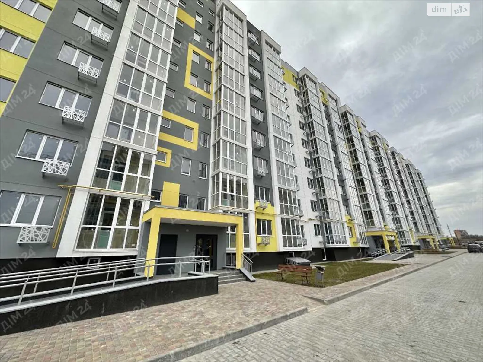 Продается 1-комнатная квартира 38 кв. м в Полтаве, ул. Башкирцевой Марии - фото 1