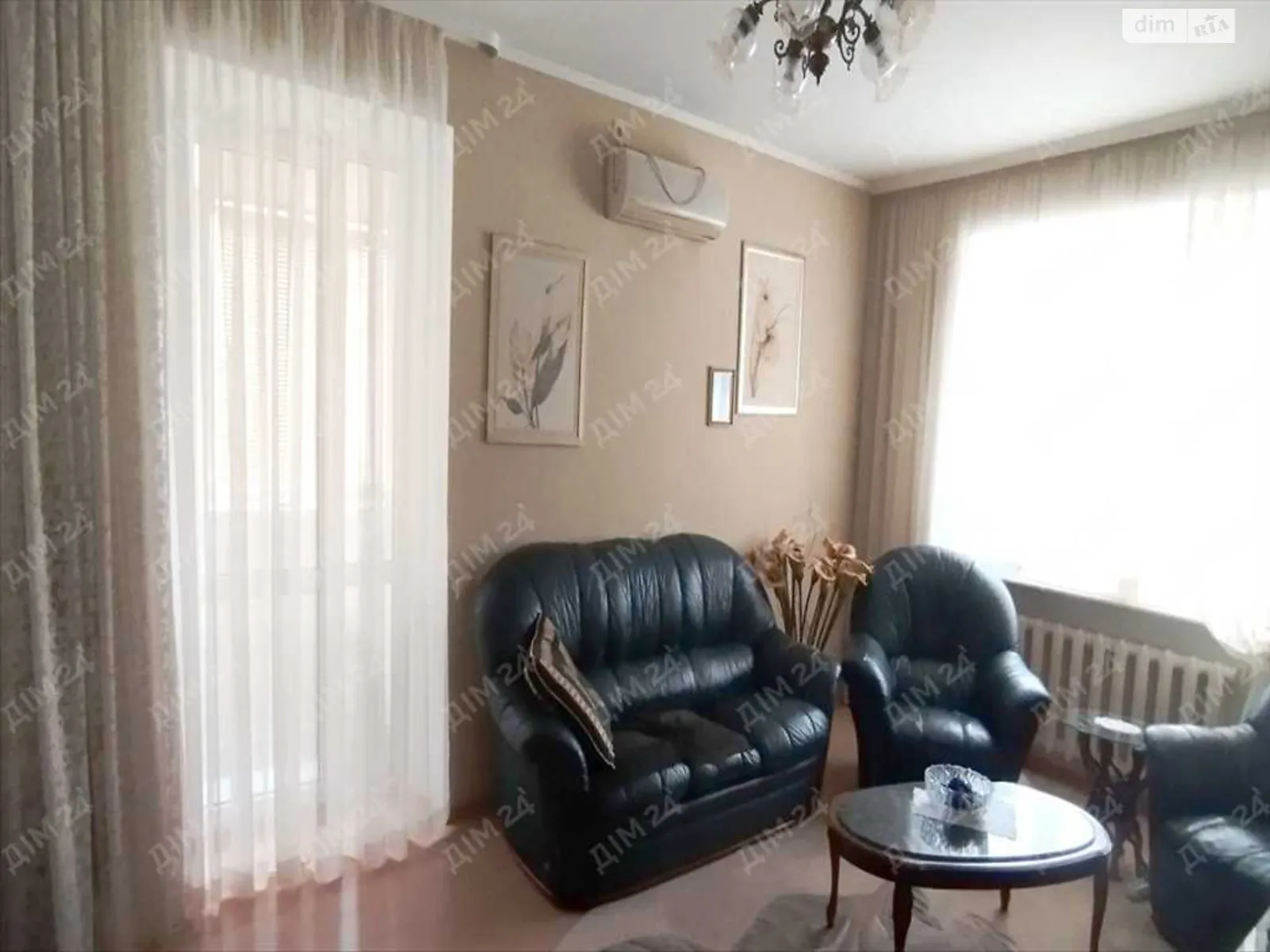Продается 3-комнатная квартира 78 кв. м в Полтаве, Независимости майд. - фото 1