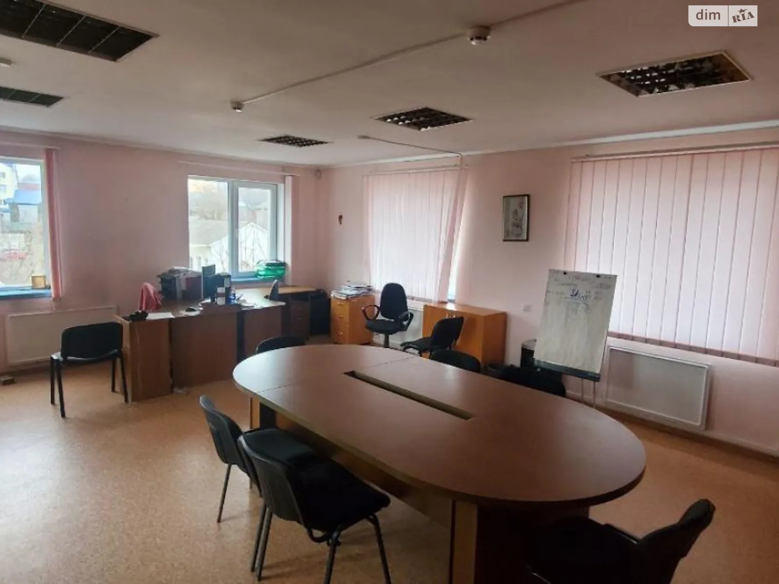 Здається в оренду офіс 77.5 кв. м в бізнес-центрі, цена: 9300 грн - фото 1