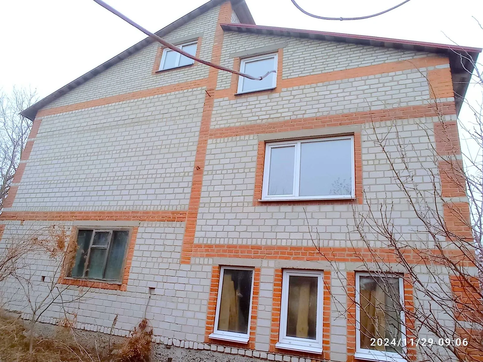 Продається будинок 2 поверховий 200 кв. м з банею/сауною, цена: 25000 $ - фото 1