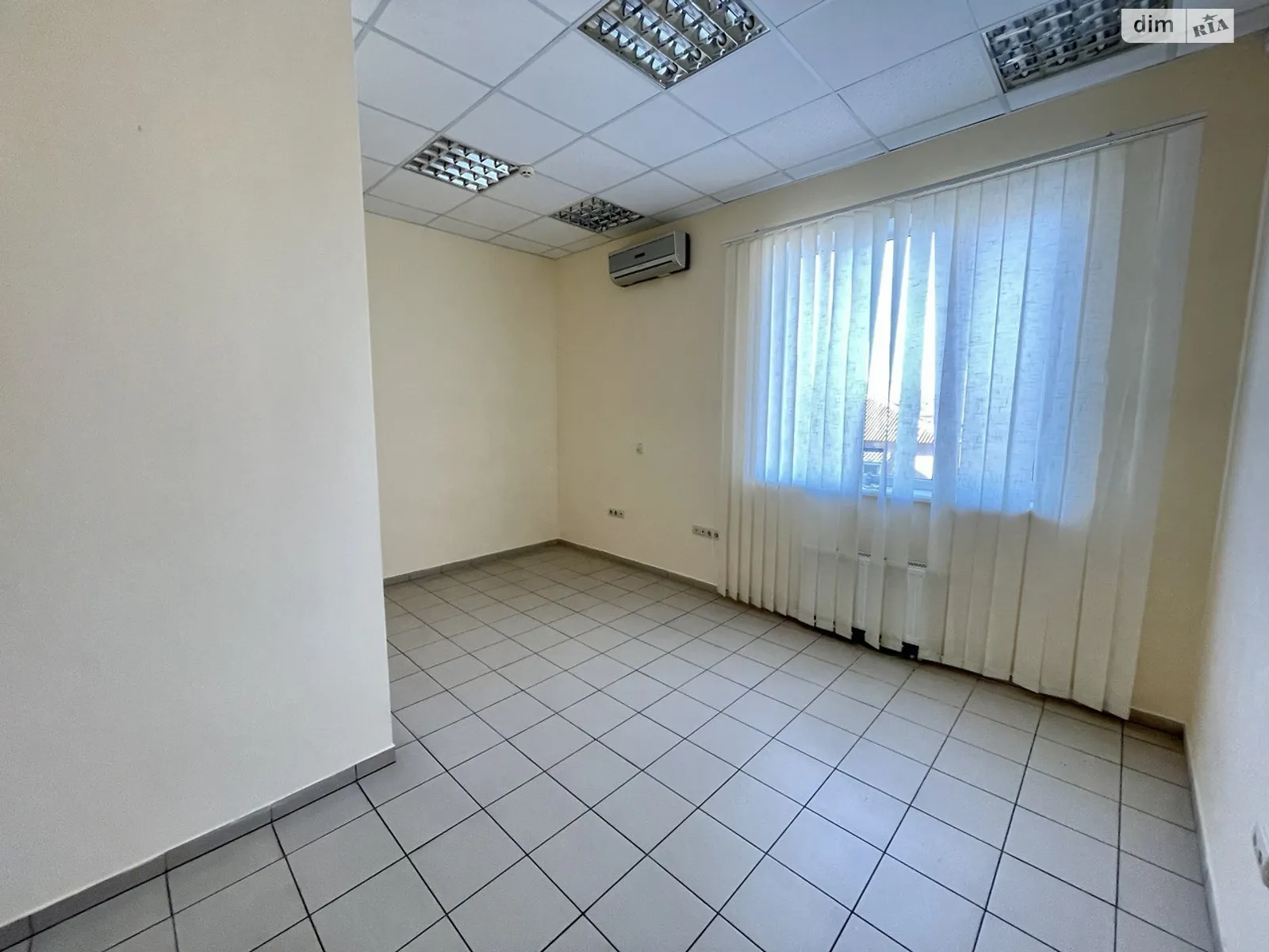 Здається в оренду офіс 19 кв. м в бізнес-центрі, цена: 7000 грн - фото 1