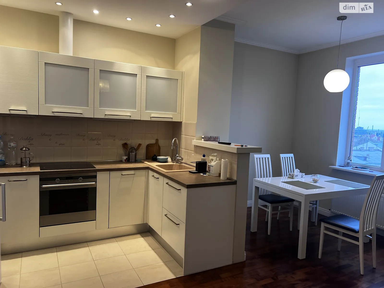 Продается 3-комнатная квартира 94 кв. м в Одессе, ул. Базарная, 5/1 - фото 1