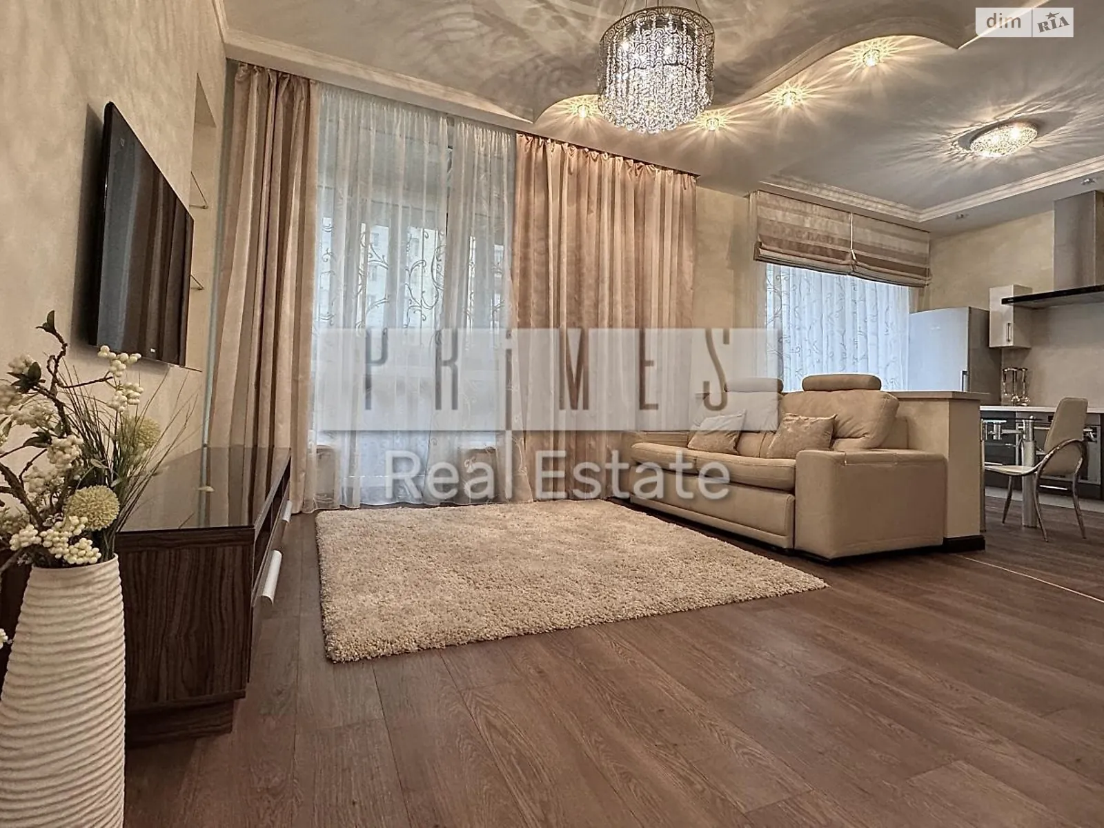 Здається в оренду 1-кімнатна квартира 50 кв. м у, цена: 700 $ - фото 1