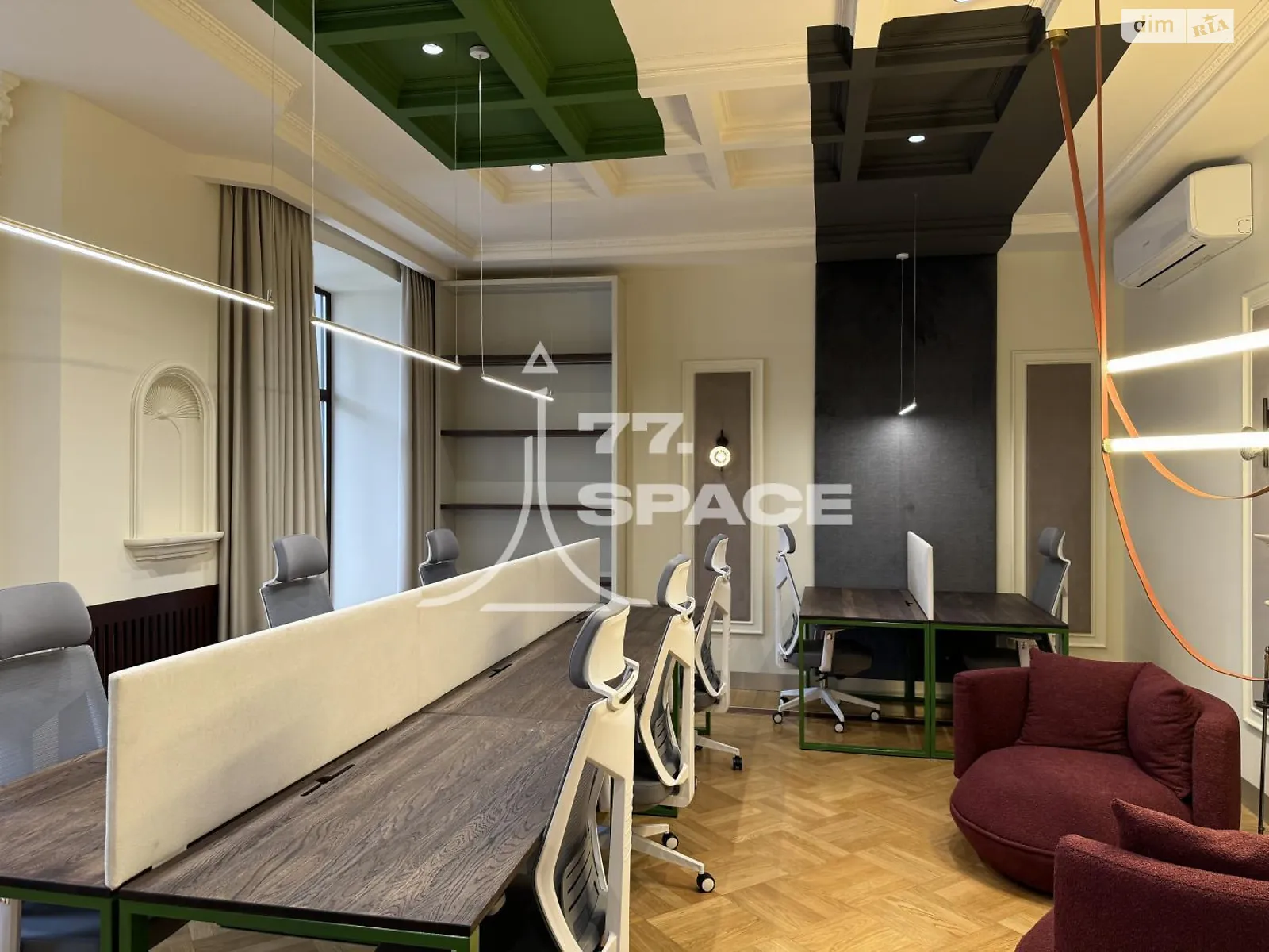 Продается офис 250 кв. м в бизнес-центре, цена: 1100000 $ - фото 1