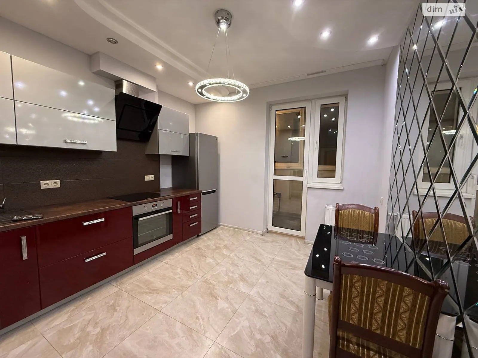 Продается 1-комнатная квартира 48 кв. м в Киеве, ул. Демеевская, 14 - фото 1