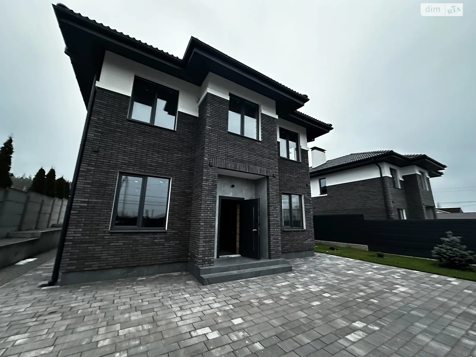 Продается дом на 2 этажа 155 кв. м с мебелью, цена: 165000 $ - фото 1
