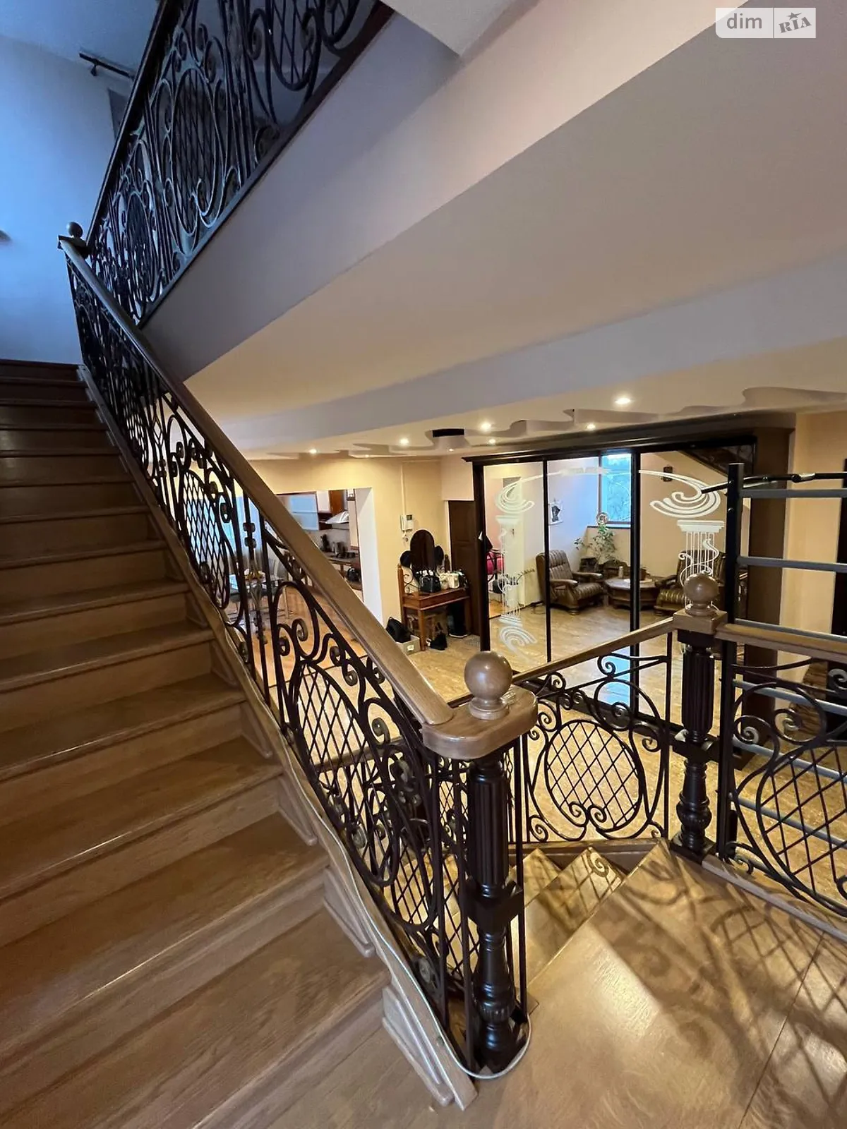 Продается 4-комнатная квартира 220 кв. м в Николаеве, ул. Игоря Бедзая(Чкалова (Центр)) - фото 1