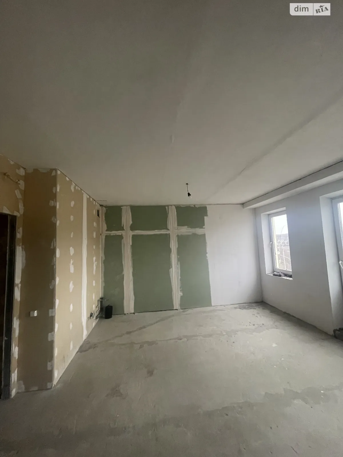 Продается 1-комнатная квартира 47 кв. м в Ирпене, ул. Кошевого, 1 - фото 1