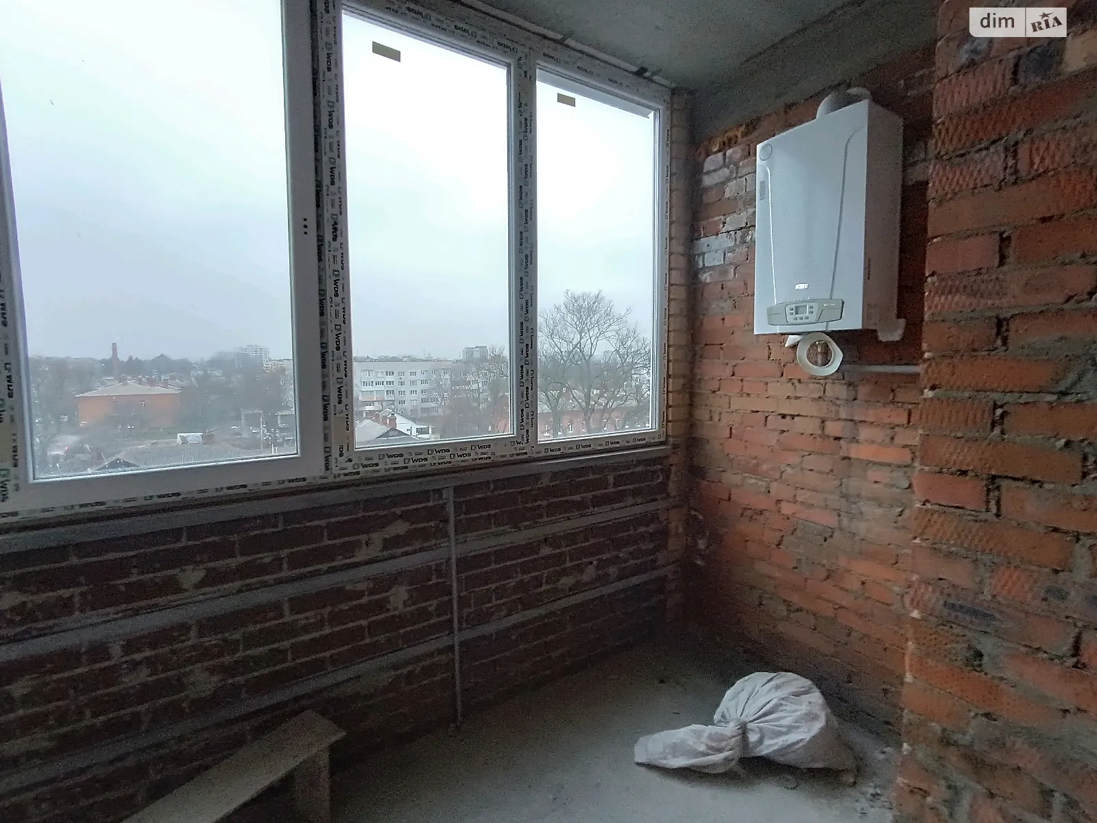 Продается 3-комнатная квартира 96 кв. м в Хмельницком, пер. Франко Ивана, 8 - фото 1