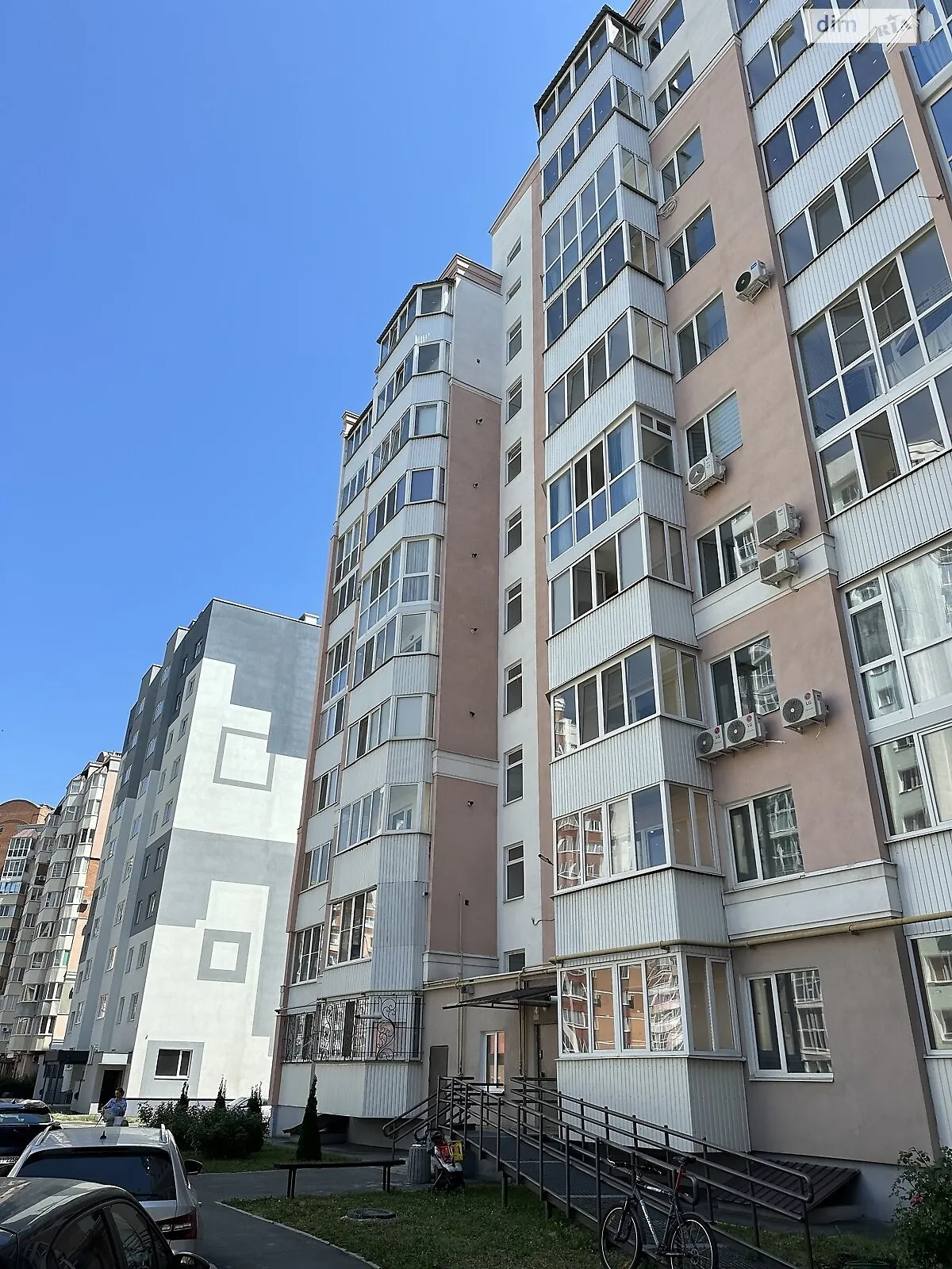 Продается 4-комнатная квартира 139 кв. м в Полтаве - фото 2