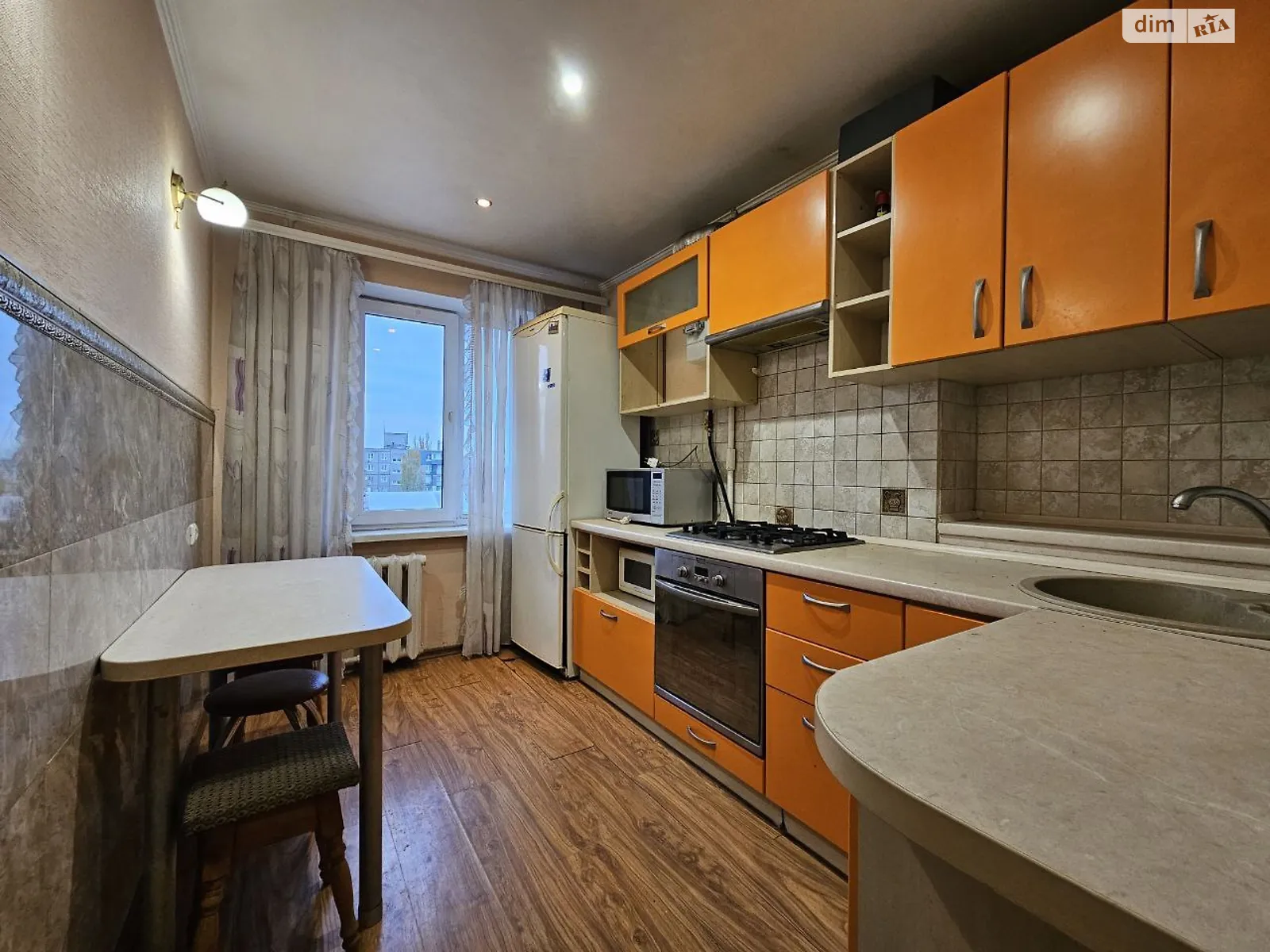 Продается 3-комнатная квартира 57.6 кв. м в Днепре, просп. Слобожанский, 1 - фото 1