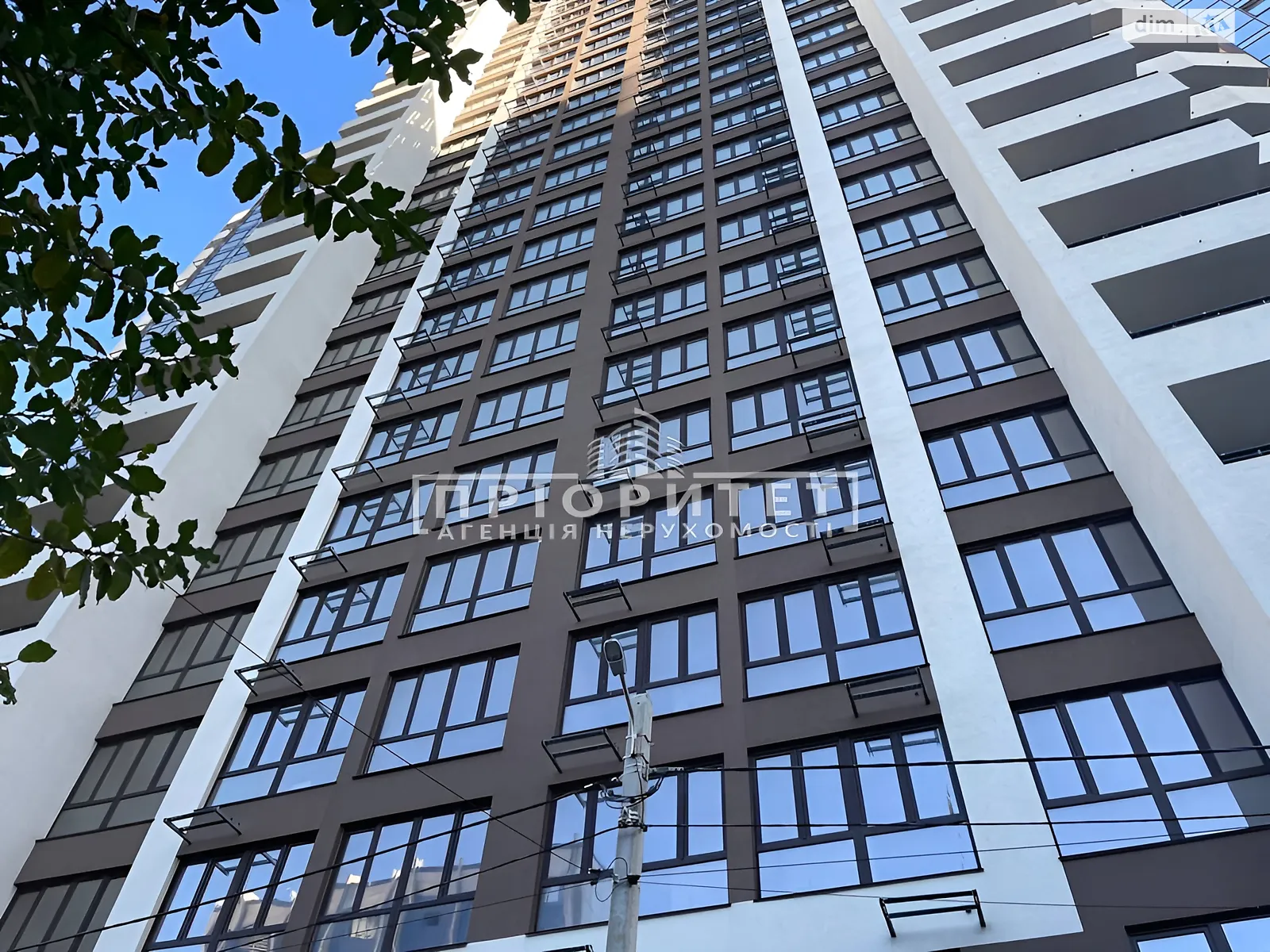 Продается 1-комнатная квартира 49.88 кв. м в Одессе, пер. Среднефонтанский - фото 1