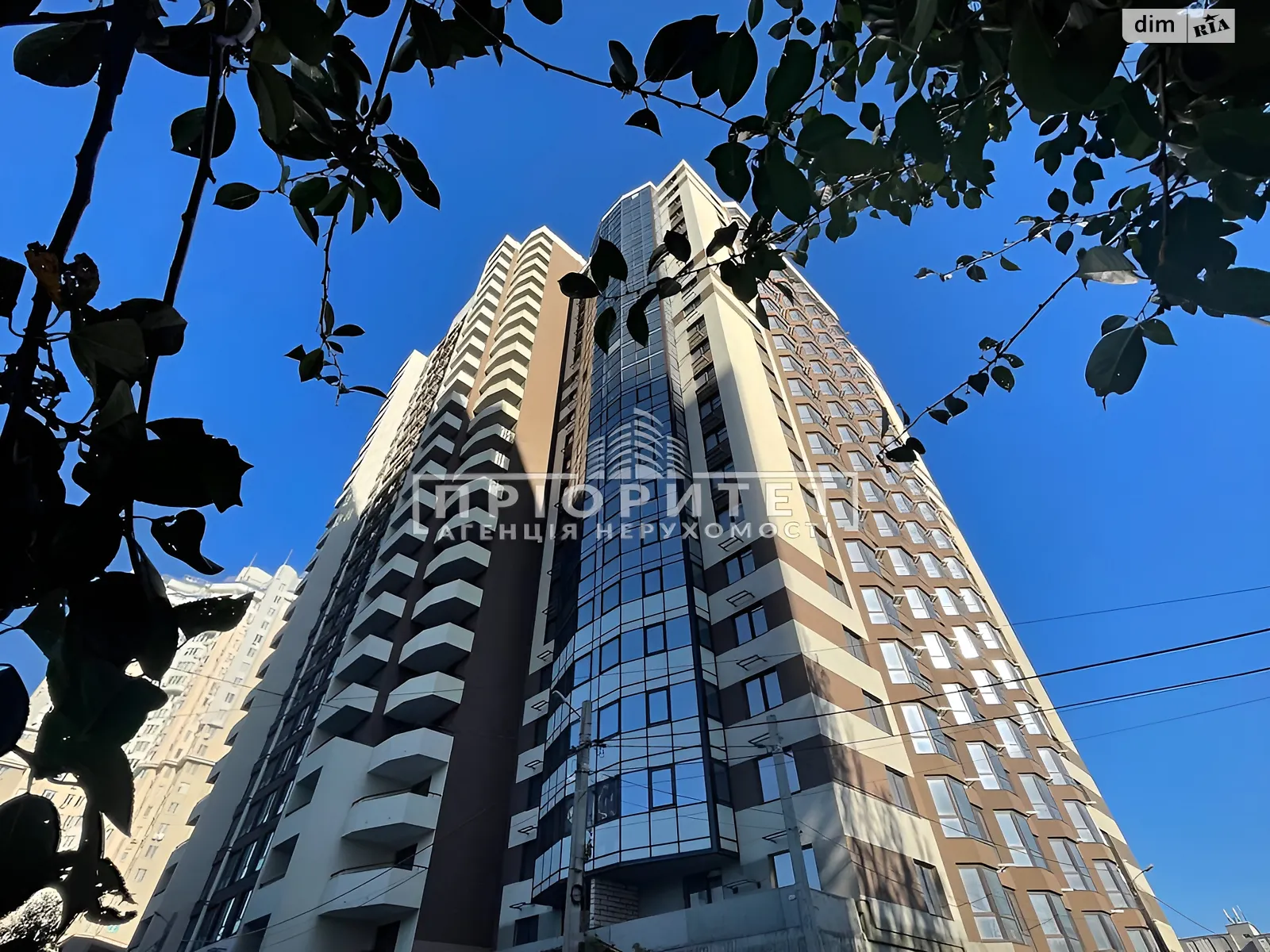 Продается 1-комнатная квартира 63.63 кв. м в Одессе, пер. Среднефонтанский - фото 1