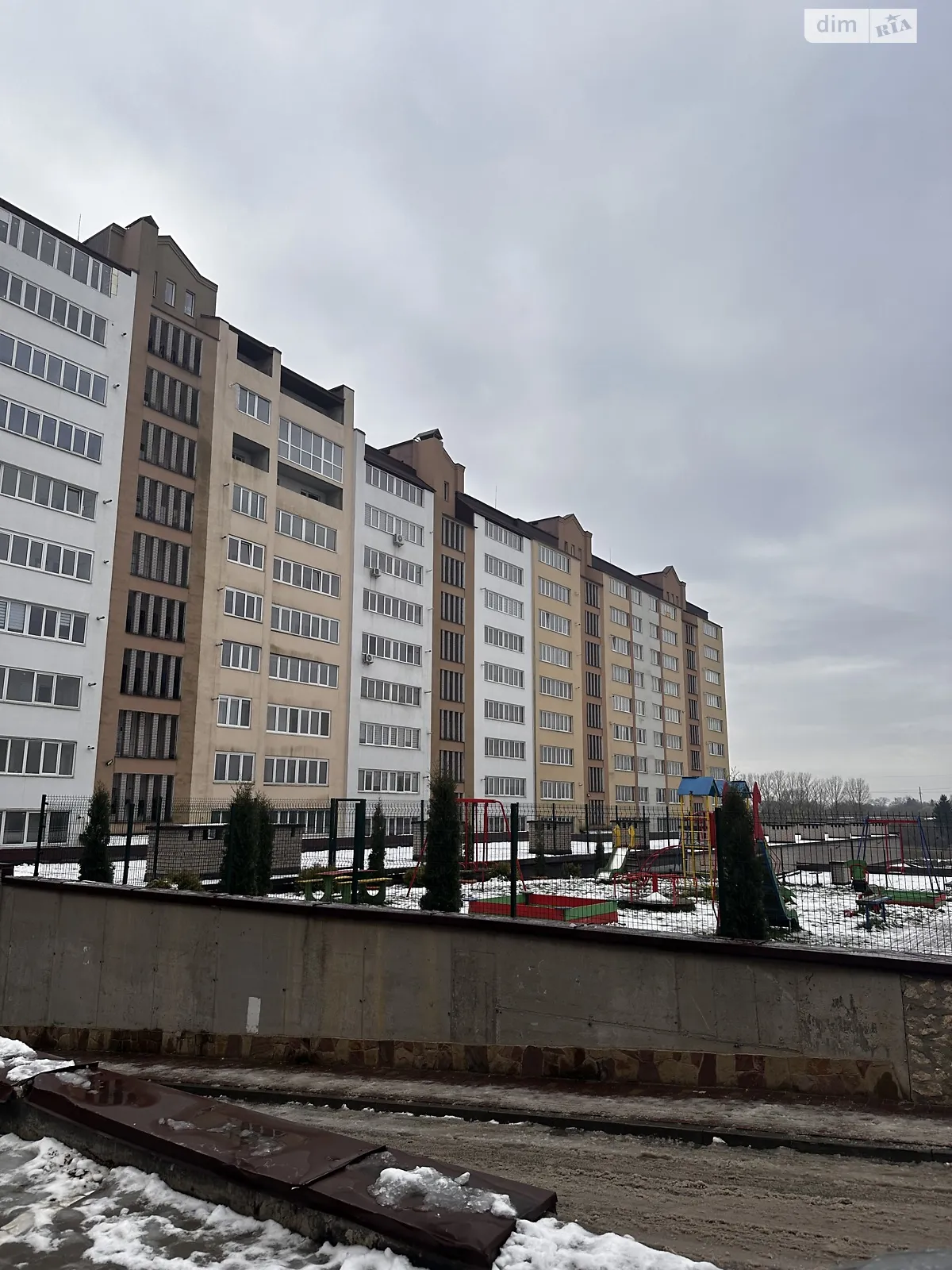 3-кімнатна квартира 79 кв. м у Тернополі, вул. Іллєнка, 3Б - фото 1