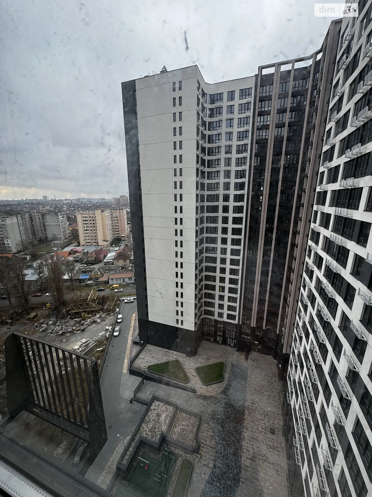 Продається 2-кімнатна квартира 84 кв. м у Одесі, вул. Івана Франка, 40 корпус 1 - фото 1