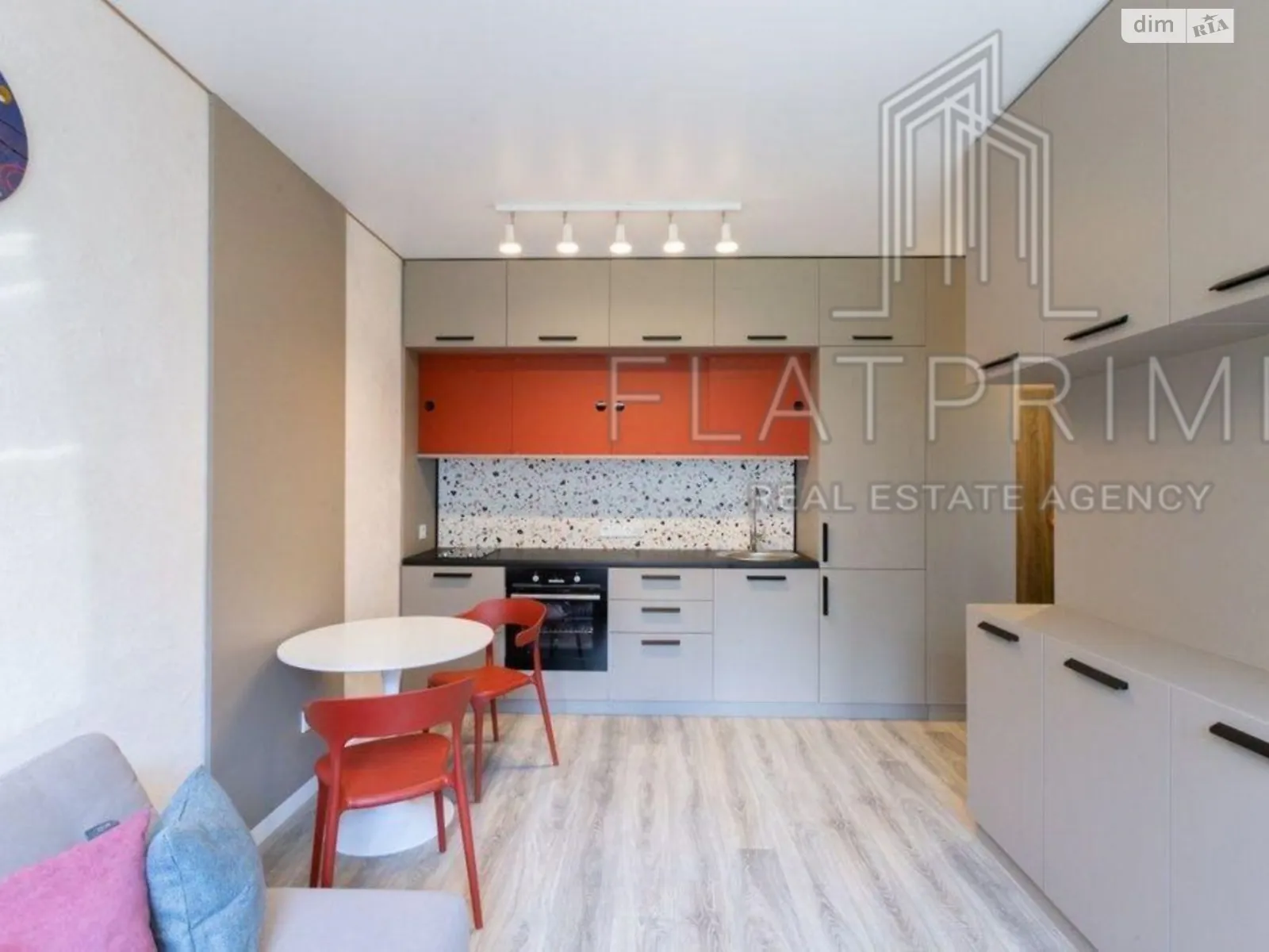 Продается 1-комнатная квартира 31 кв. м в Киеве, бул. Тадея Рыльского, 1 - фото 1