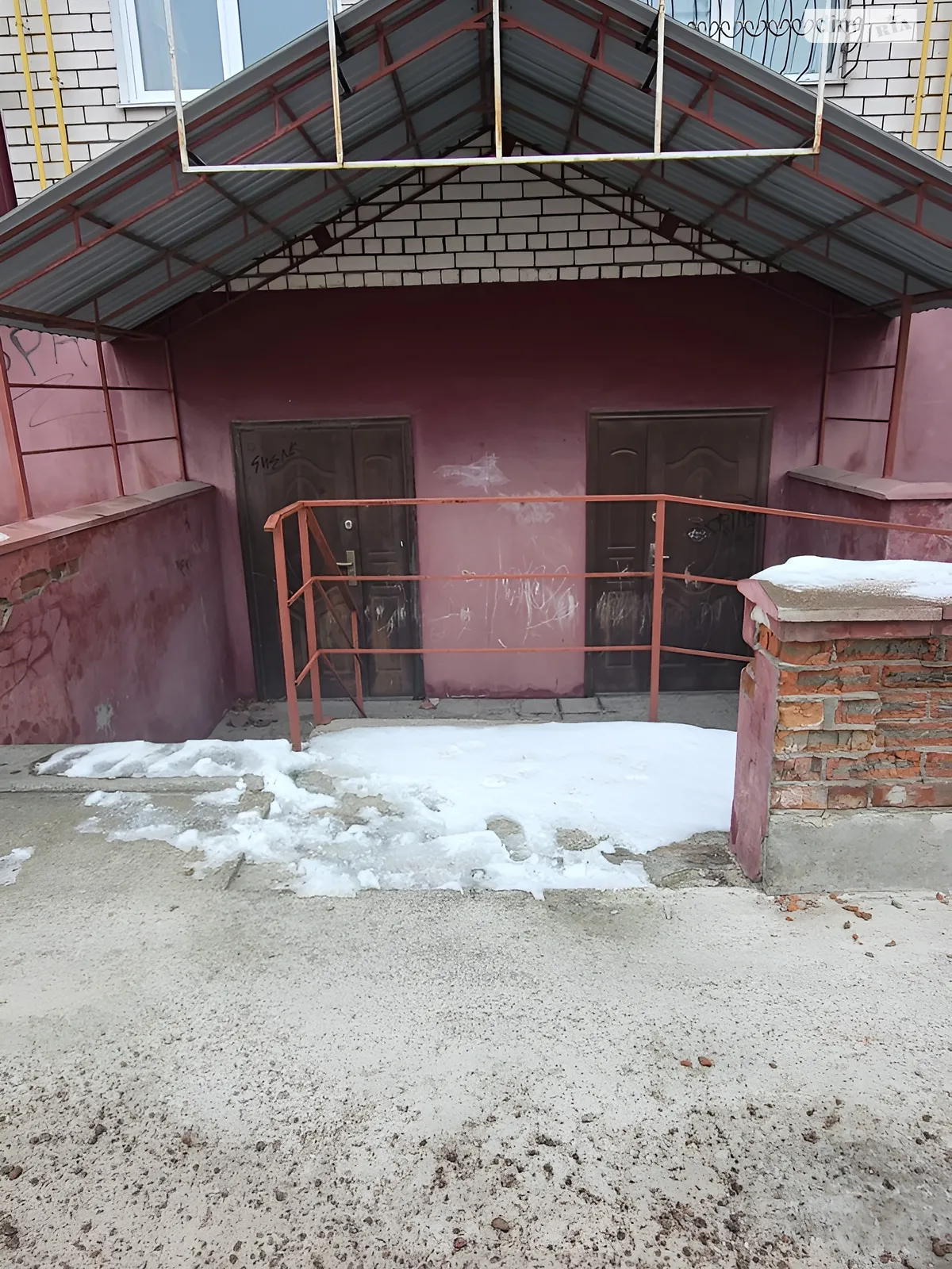 Продается помещения свободного назначения 108.9 кв. м в 4-этажном здании, цена: 36500 $ - фото 1