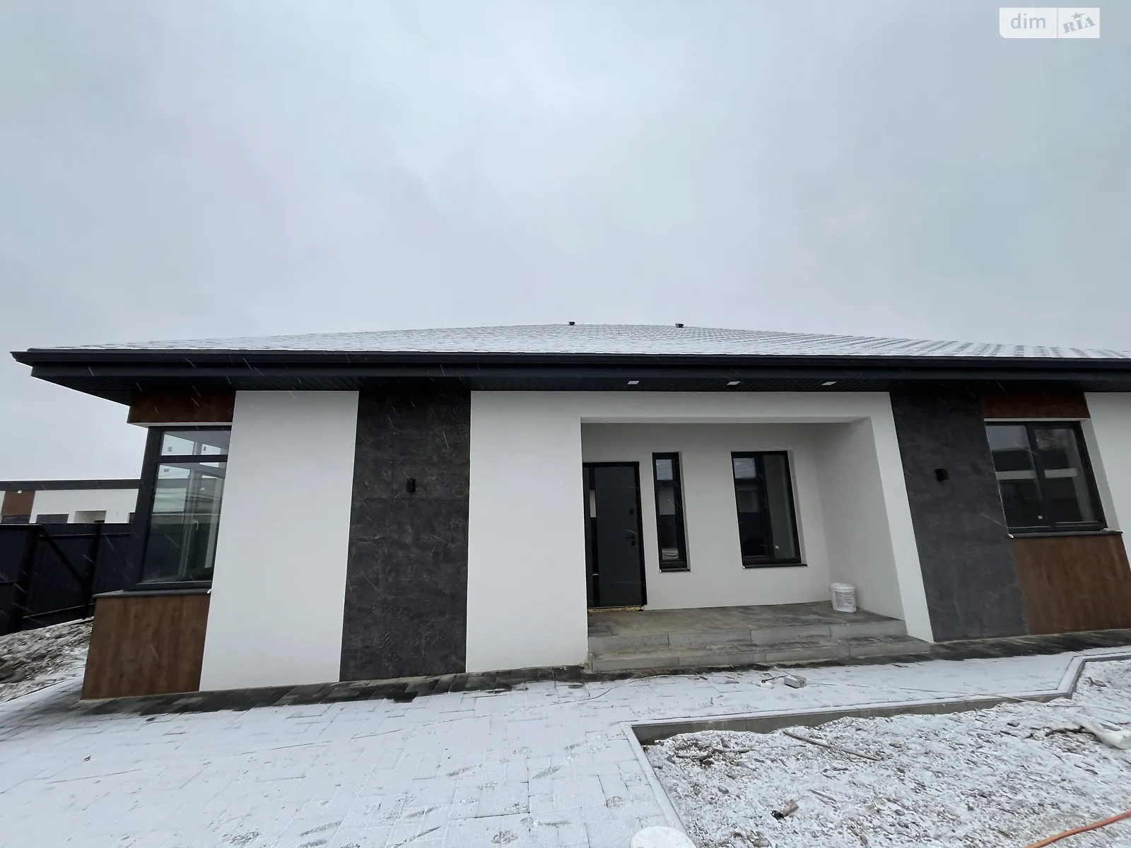 Продається одноповерховий будинок 120 кв. м з садом, цена: 105000 $ - фото 1