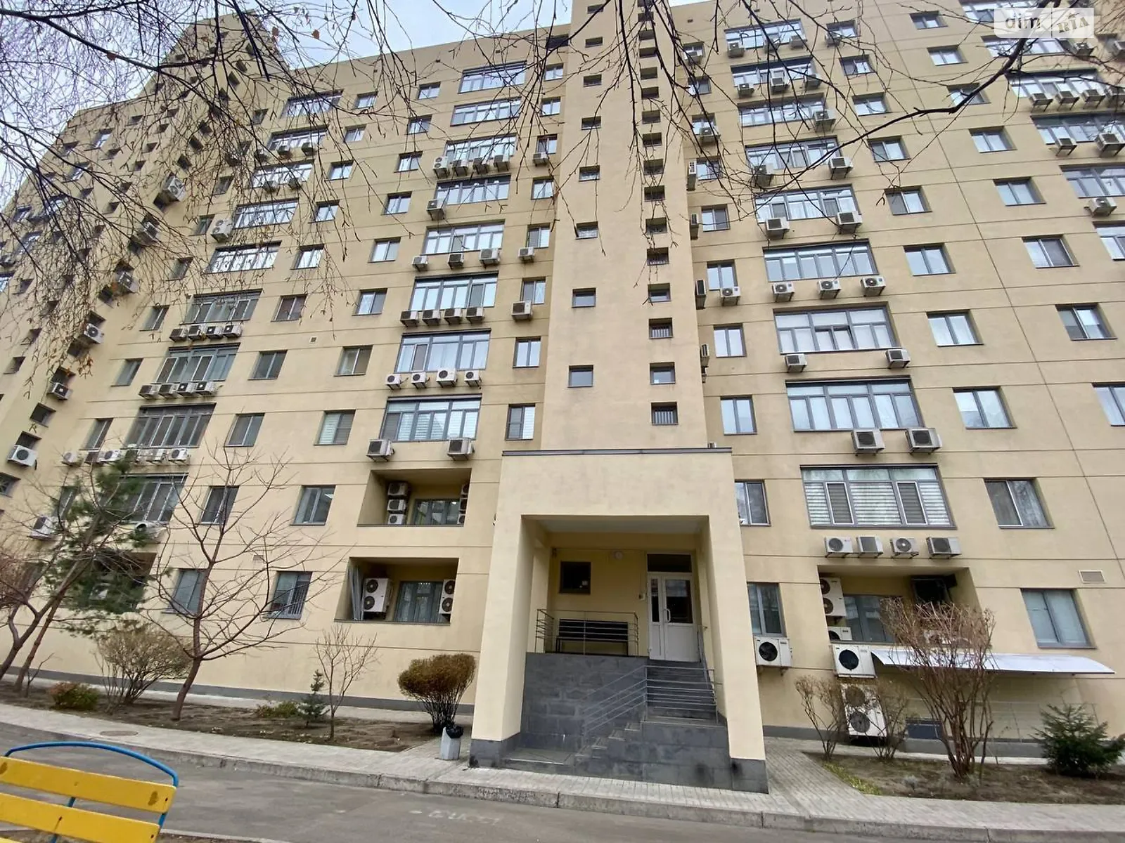 Продается 4-комнатная квартира 120 кв. м в Днепре, ул. Левка Лукьяненко, 21А - фото 1