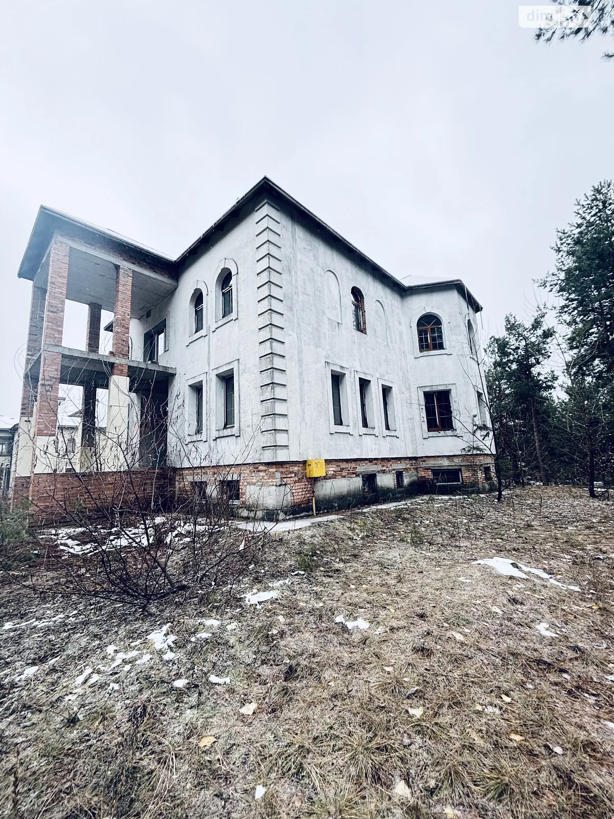Продается дом на 2 этажа 365 кв. м с беседкой, цена: 189000 $ - фото 1