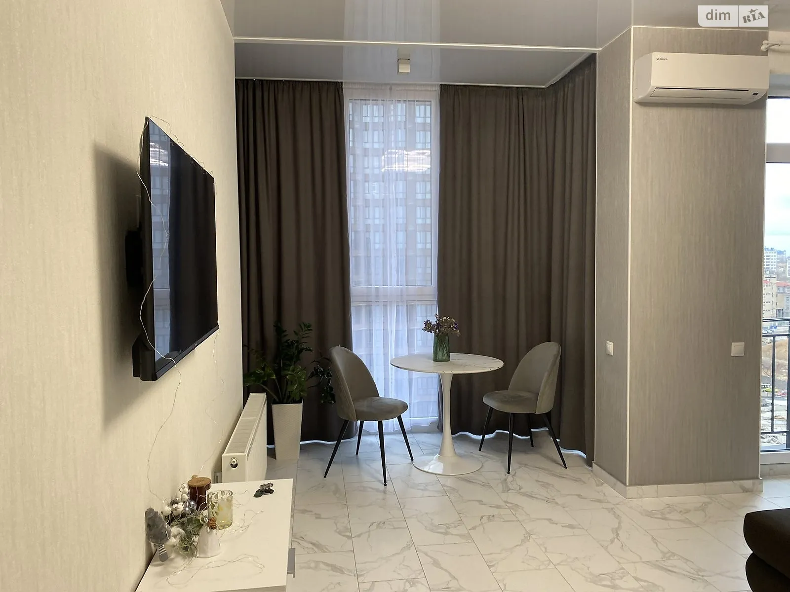 Продается 1-комнатная квартира 28 кв. м в Одессе, пер. Среднефонтанский, 3 - фото 1