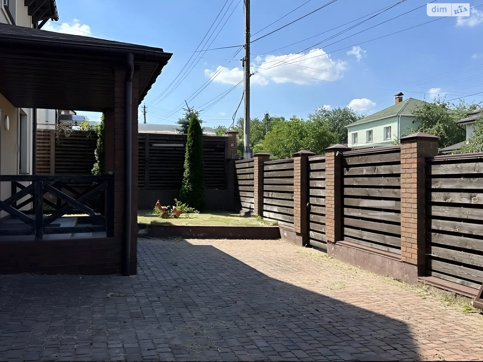 Сдается в аренду дом на 2 этажа 176 кв. м с подвалом, цена: 1500 $ - фото 1