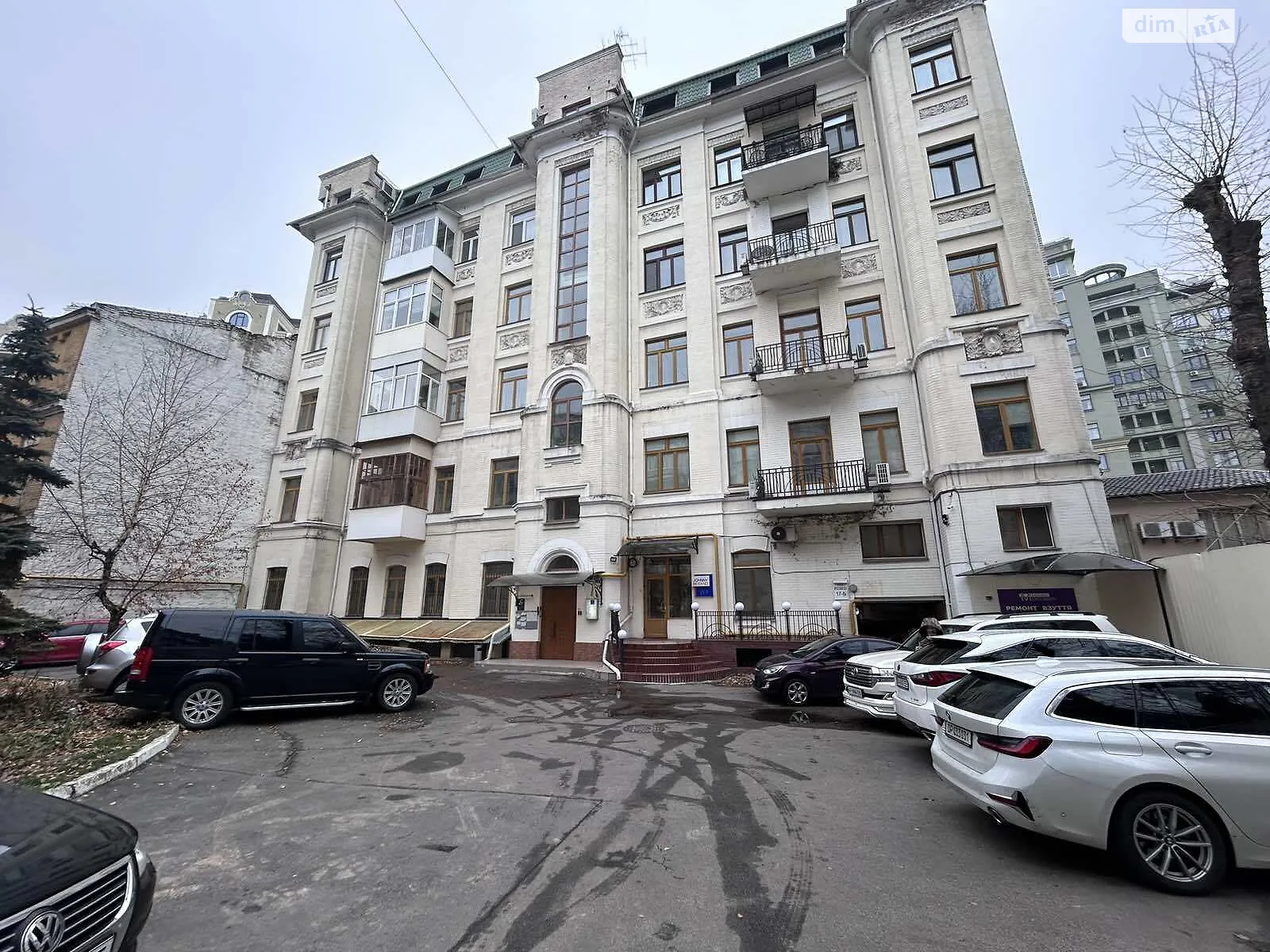 Продается 1-комнатная квартира 64.2 кв. м в Киеве, ул. Ярославов Вал, 17Б - фото 1
