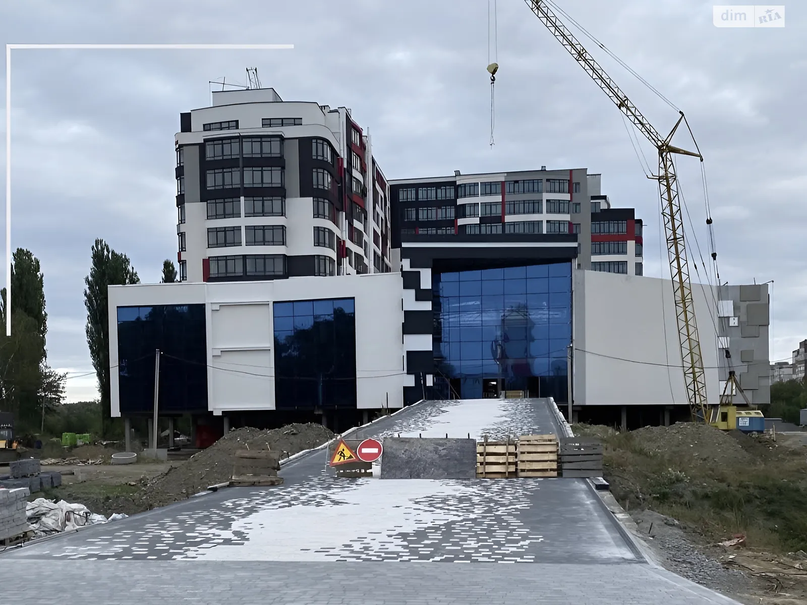 Продається 1-кімнатна квартира 49 кв. м у Хмельницькому, вул. Прибузька, 5/1 - фото 1