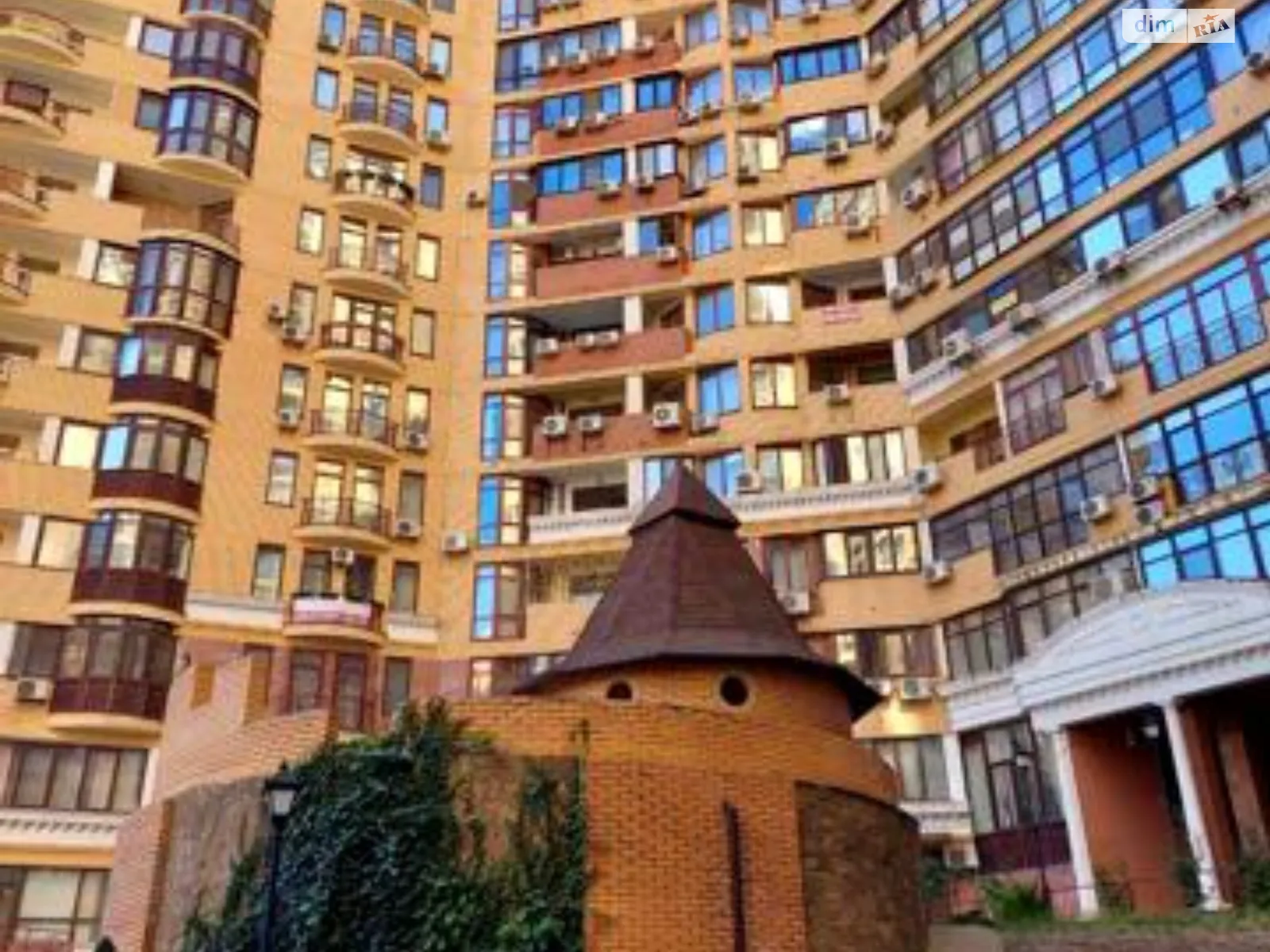 Продається 2-кімнатна квартира 87.2 кв. м у Одесі, вул. Тіниста, 9/12 - фото 1