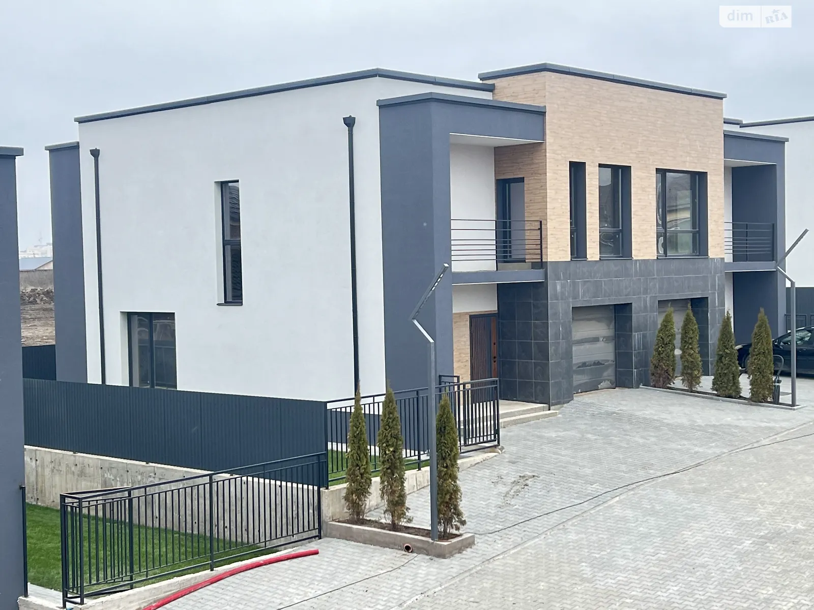 Продается часть дома 164 кв. м с верандой, цена: 120000 $ - фото 1