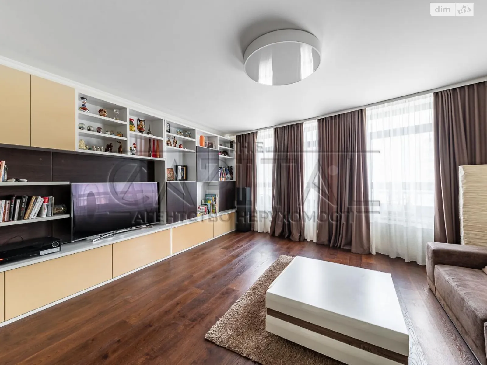 Сдается в аренду 3-комнатная квартира 96 кв. м в Киеве, просп. Науки, 80А/73 - фото 1