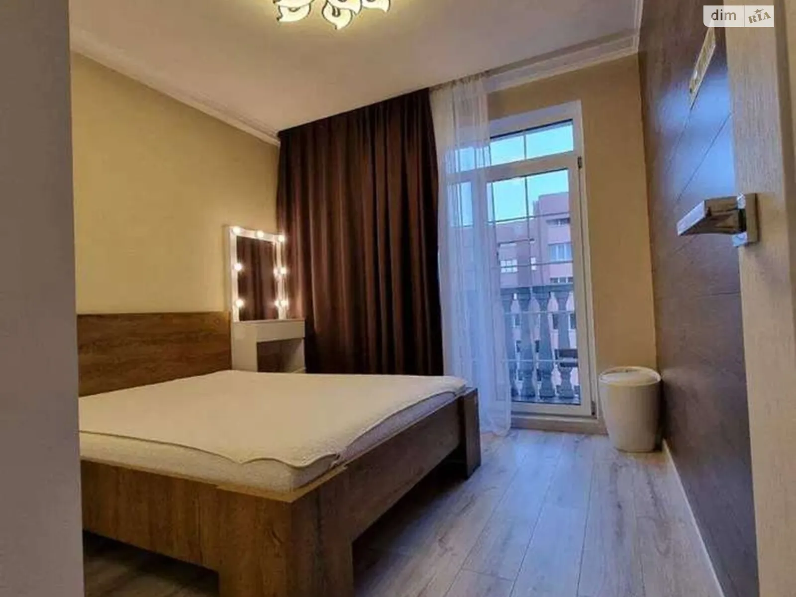 Продается 1-комнатная квартира 43.3 кв. м в Киеве, ул. Михаила Максимовича, 28Б - фото 1