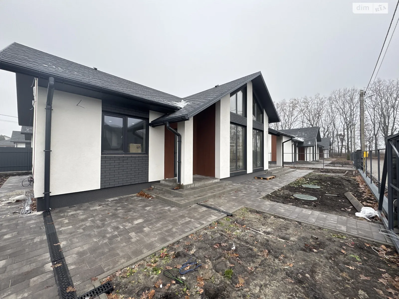 Продається одноповерховий будинок 116 кв. м з каміном, цена: 165000 $ - фото 1