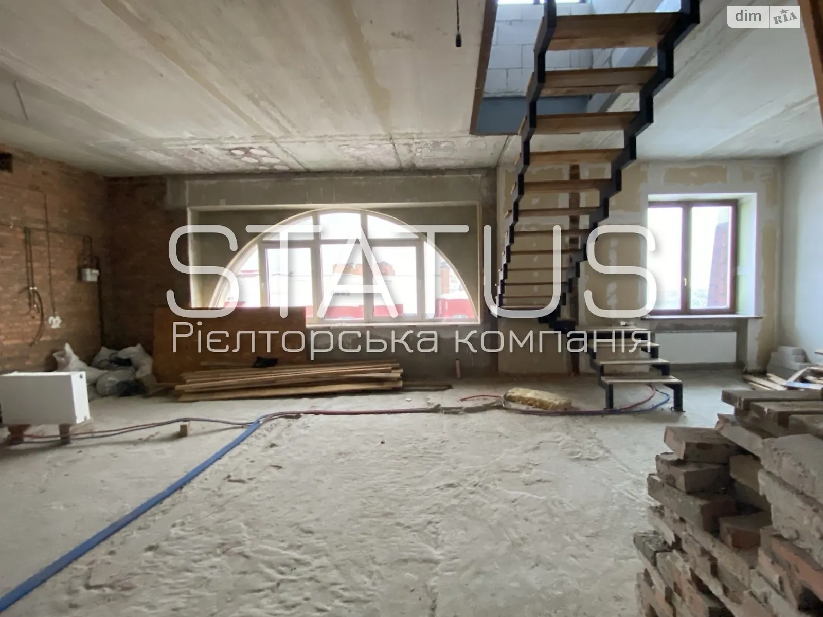 Продається 4-кімнатна квартира 172 кв. м у Полтаві, цена: 170000 $ - фото 1