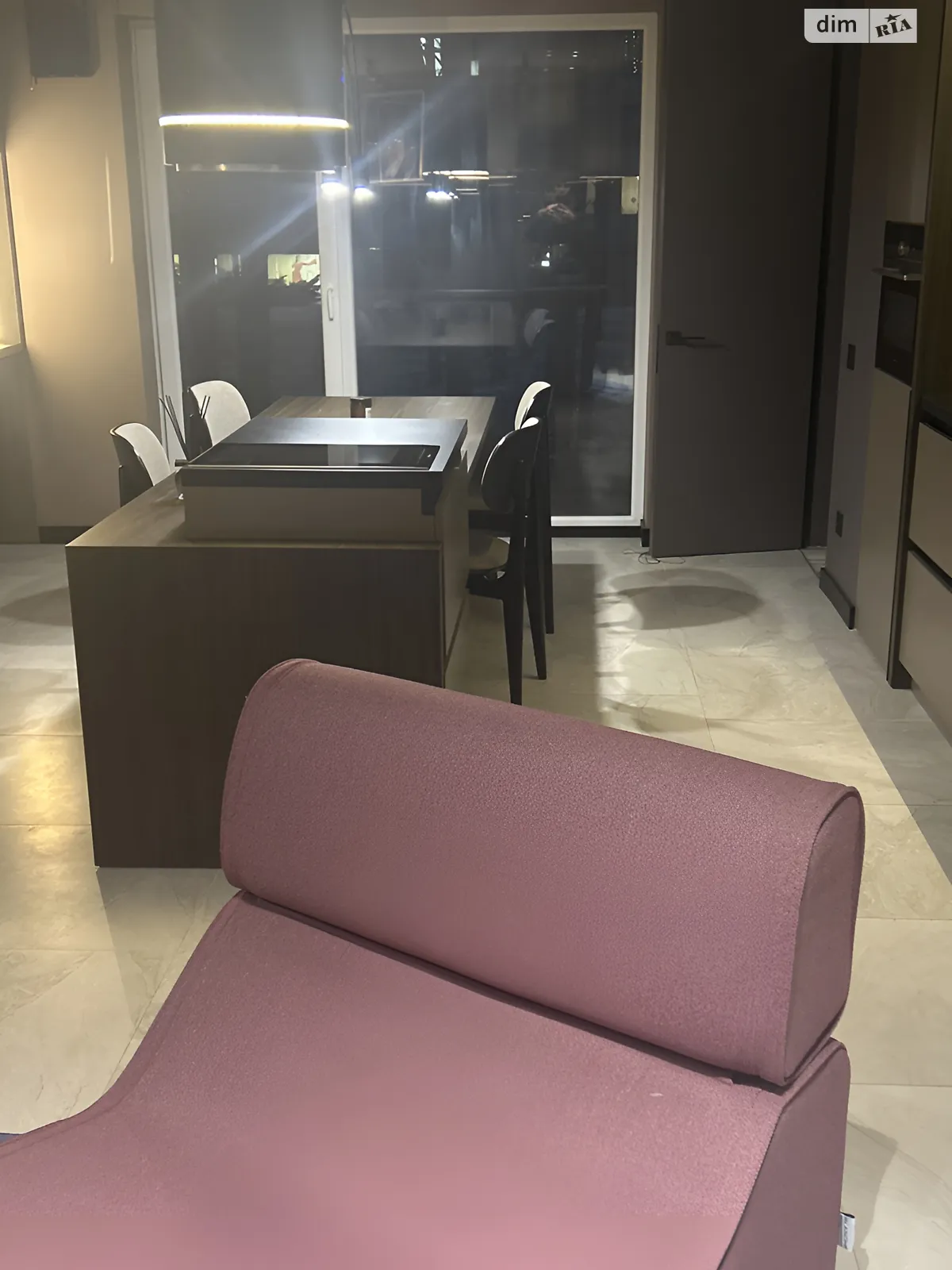 Продається 3-кімнатна квартира 89 кв. м у Гостомелі, пров. Богдана Ступки, 5 - фото 1