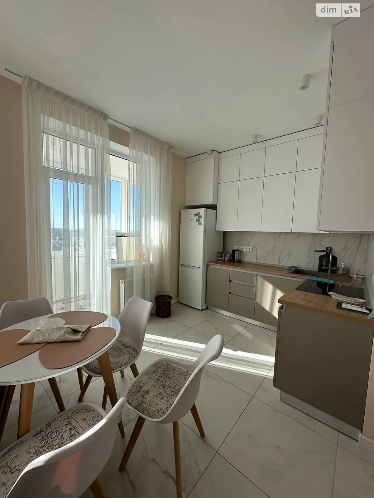 Продается 1-комнатная квартира 39.8 кв. м в Одессе, ул. Михайловская, 8/8 - фото 1