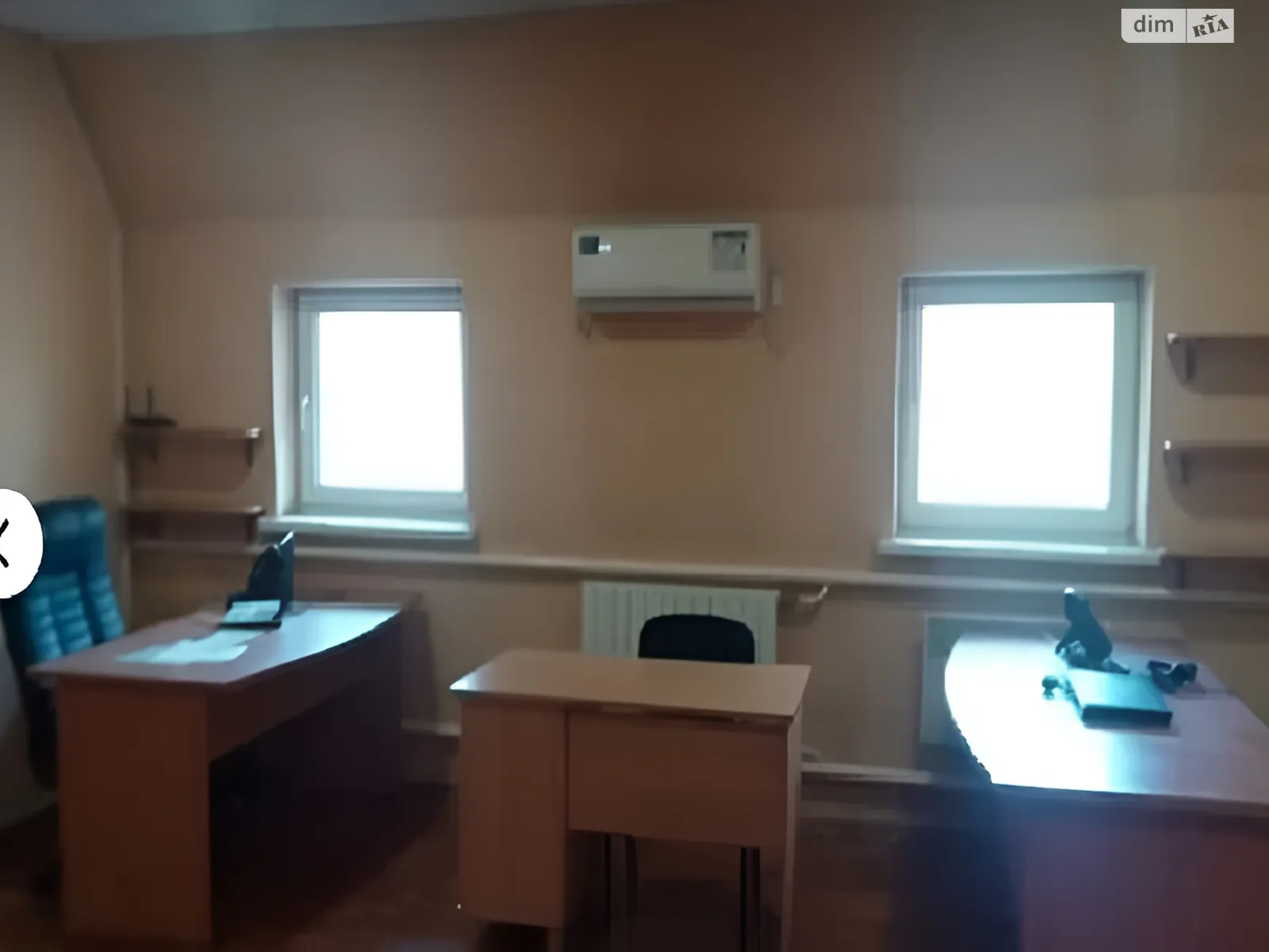Сдается в аренду офис 28 кв. м в бизнес-центре, цена: 7000 грн - фото 1