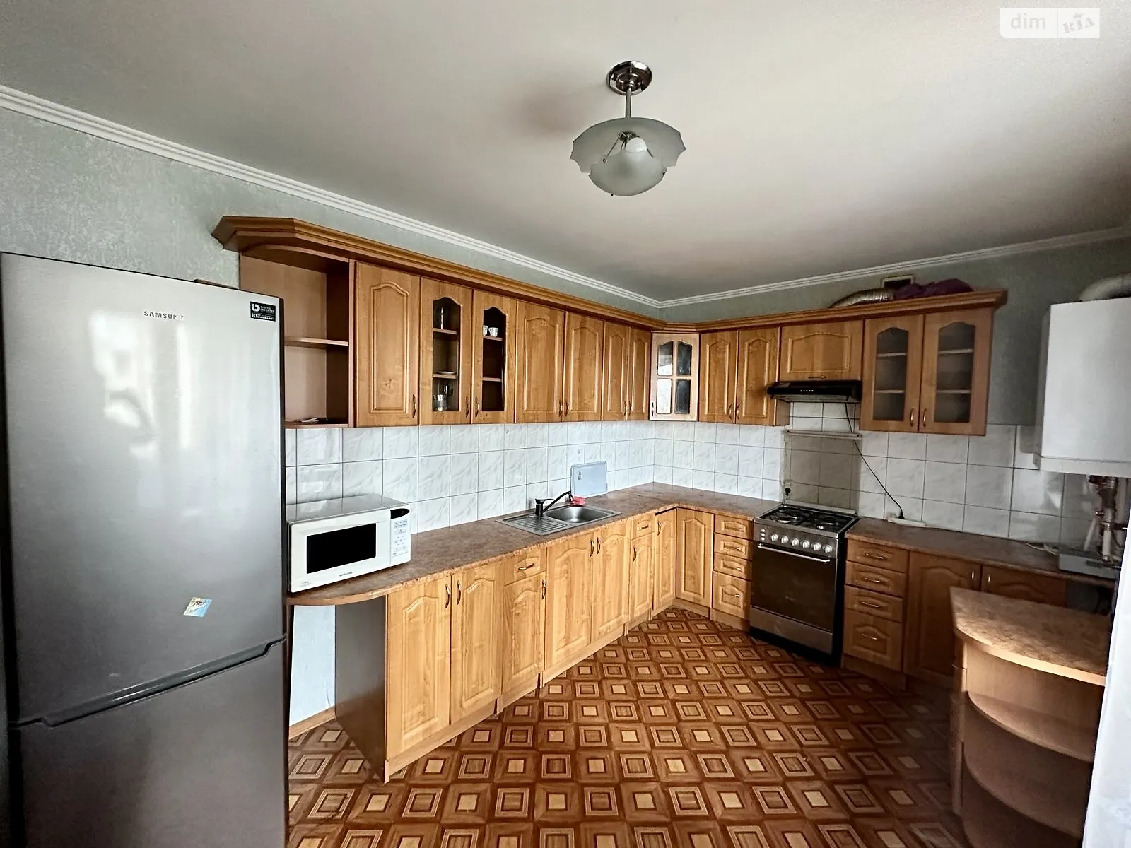 Продается 3-комнатная квартира 88 кв. м в Ивано-Франковске, ул. Пасечная - фото 1
