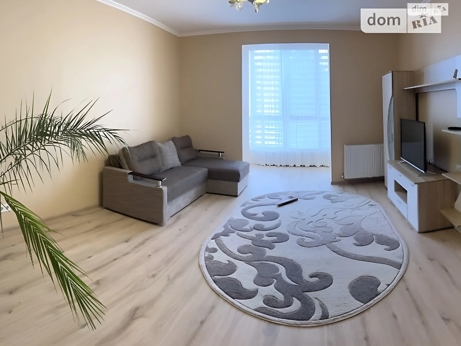 Здається в оренду 3-кімнатна квартира 76 кв. м у, цена: 500 $ - фото 1