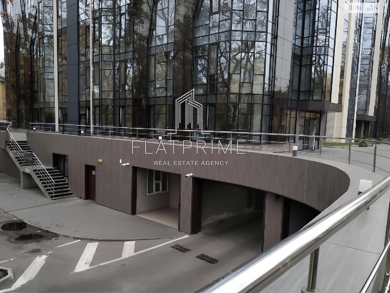Продается 1-комнатная квартира 102.2 кв. м в Киеве, ул. Авиаконструктора Антонова, 2Б - фото 1