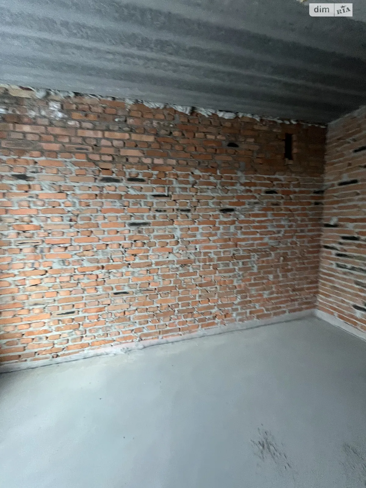 Продается 1-комнатная квартира 21.8 кв. м в Гостомеле, ул. Мирная, 3А - фото 1