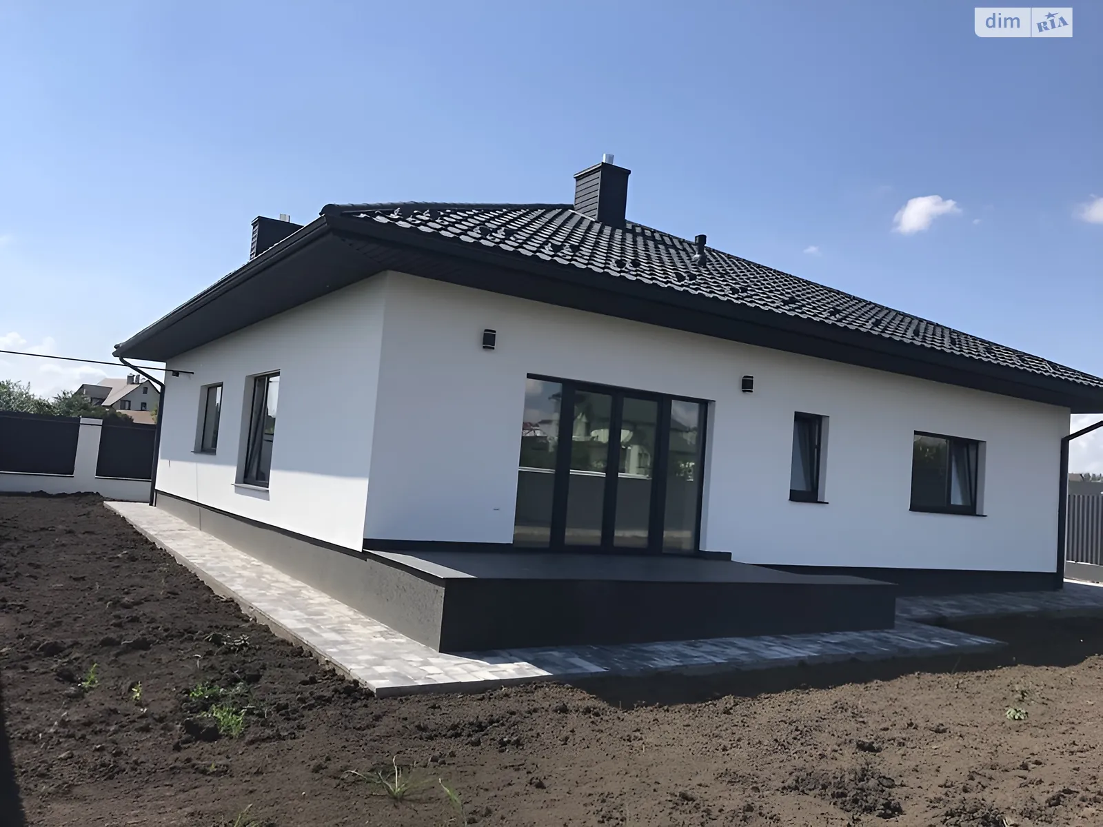 Продается одноэтажный дом 170 кв. м с беседкой, цена: 180000 $ - фото 1