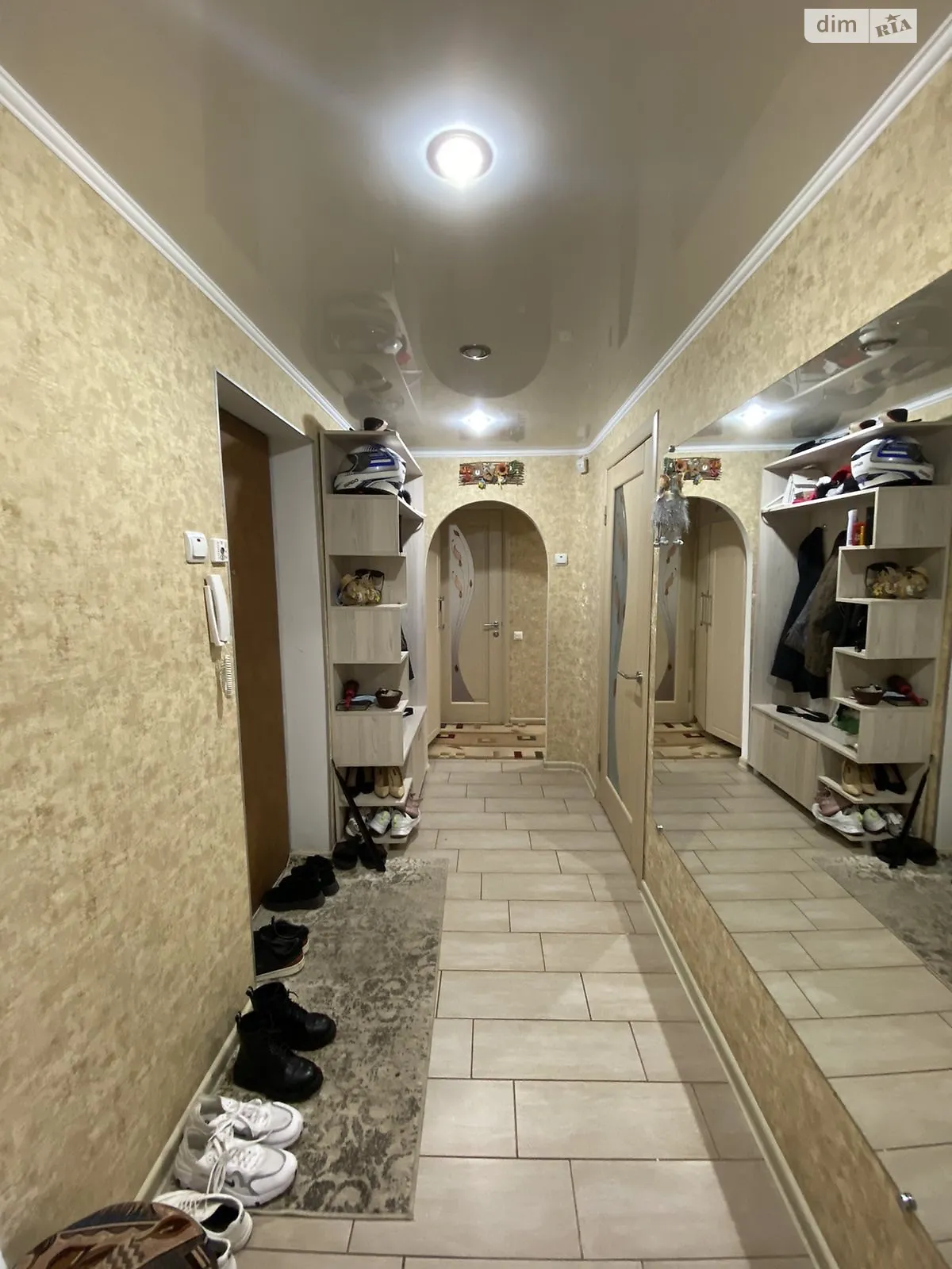 Продается 2-комнатная квартира 53.4 кв. м в Кременчуге, мас. 101-й Квартал - фото 1