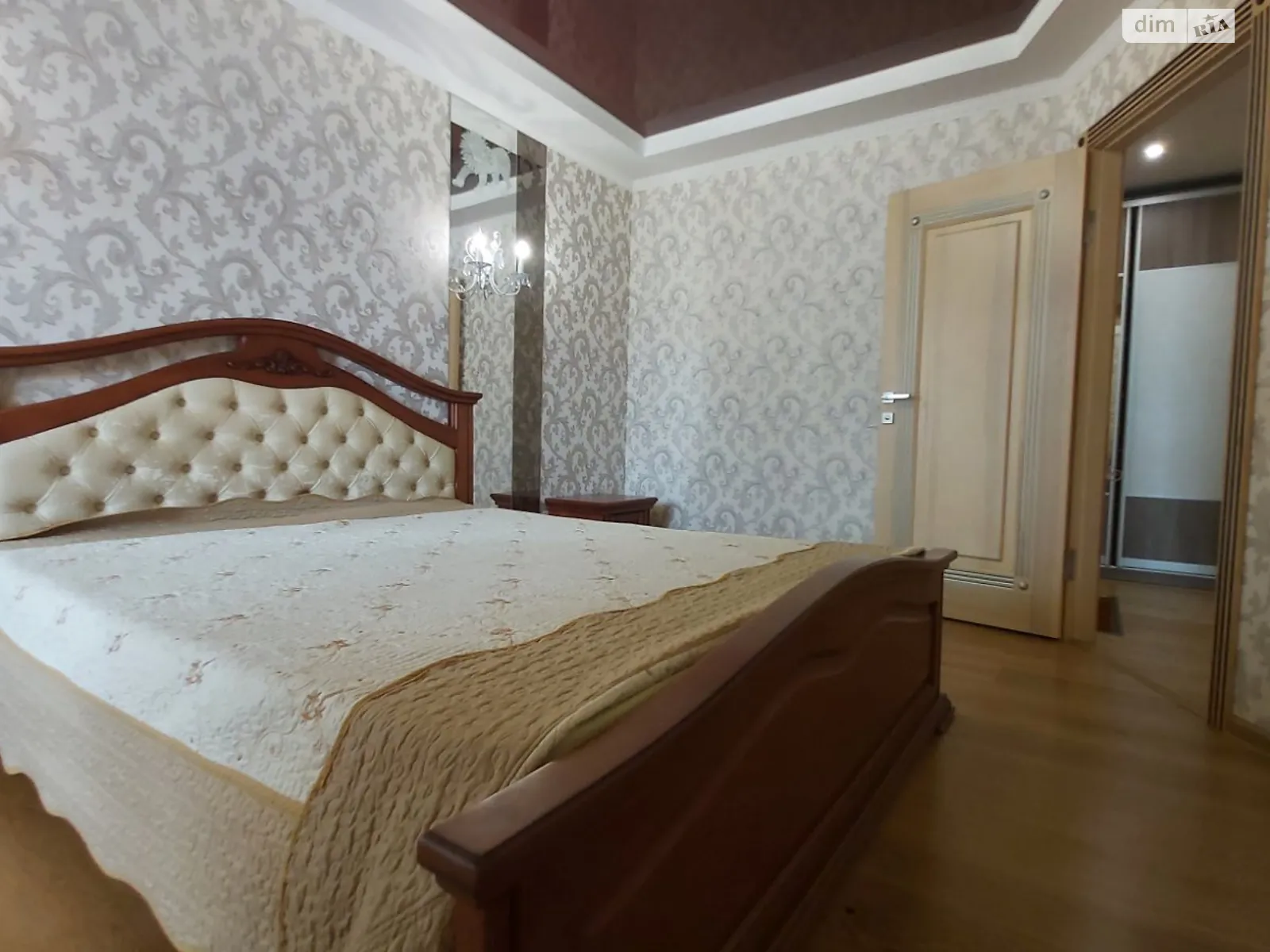 Сдается в аренду 3-комнатная квартира 89 кв. м в Виннице, ул. Гетмана Мазепы(Чехова), 9Б - фото 1