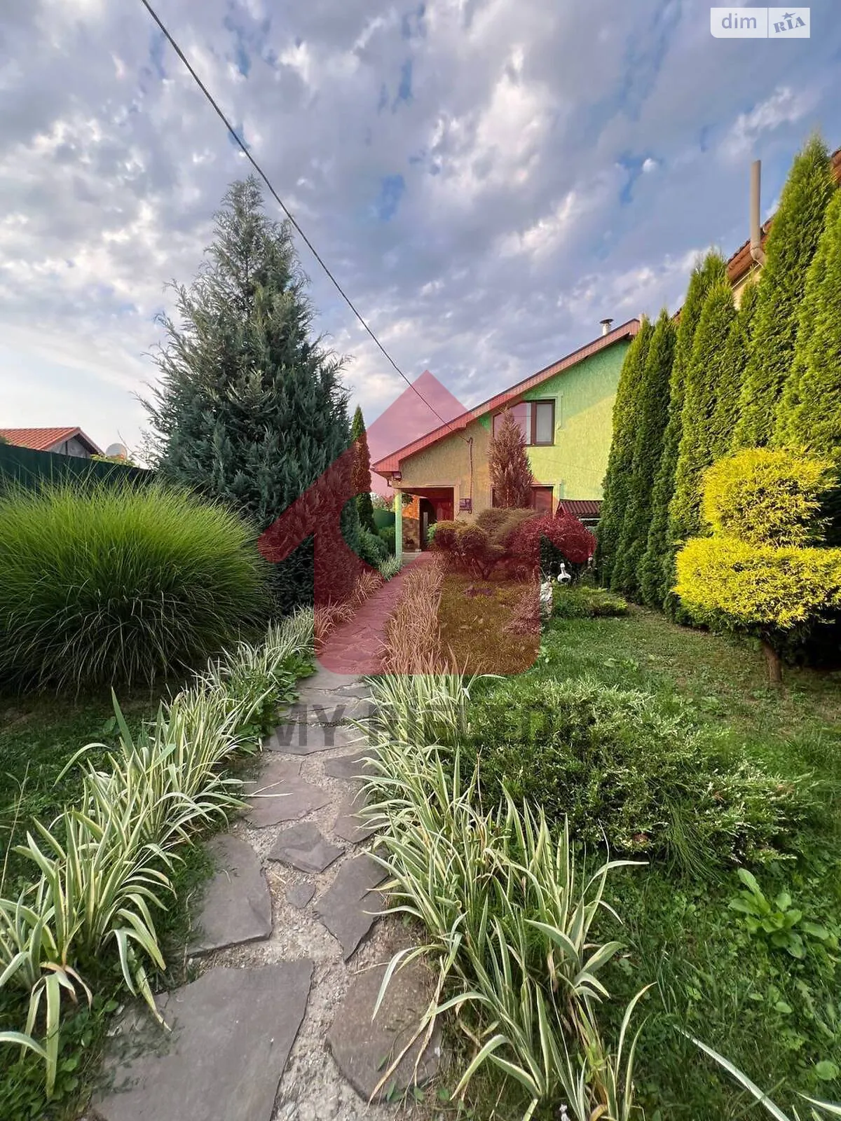 Продается дом на 2 этажа 186.1 кв. м с баней/сауной, цена: 139000 $ - фото 1