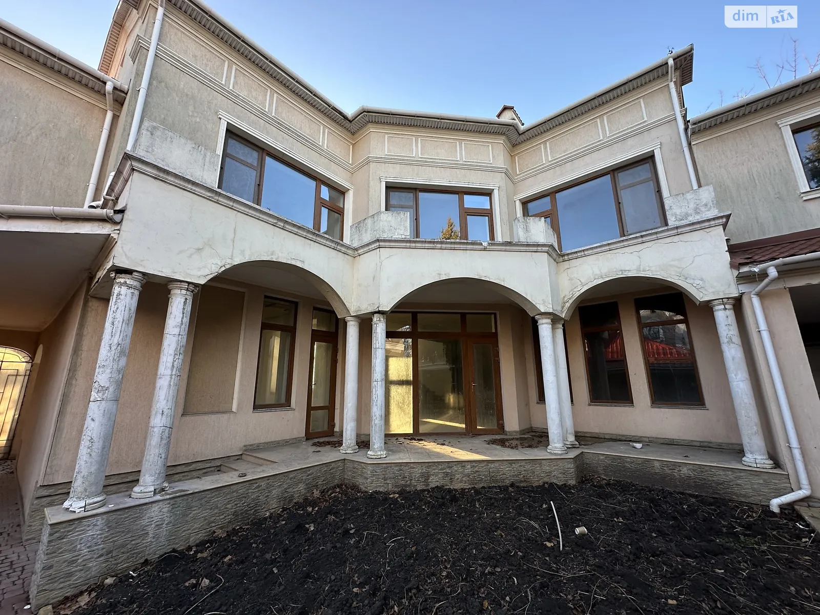 Продається будинок 2 поверховий 350 кв. м з садом, цена: 250000 $ - фото 1