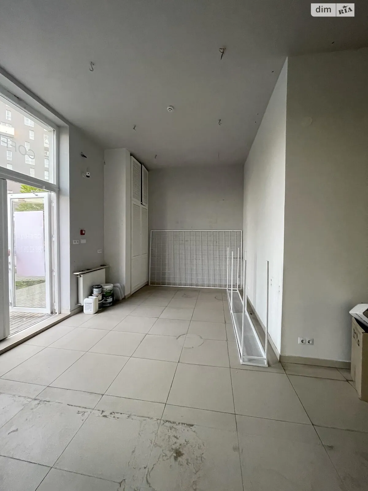 Сдается в аренду помещения свободного назначения 43.3 кв. м в 8-этажном здании, цена: 550 $ - фото 1