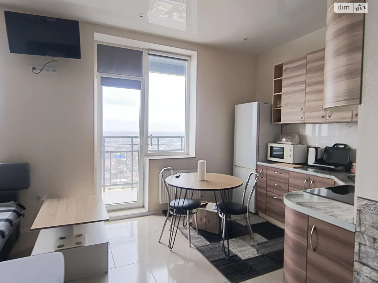 Продается 1-комнатная квартира 41 кв. м в Одессе, ул. Михайловская, 8 корпус 9 - фото 1