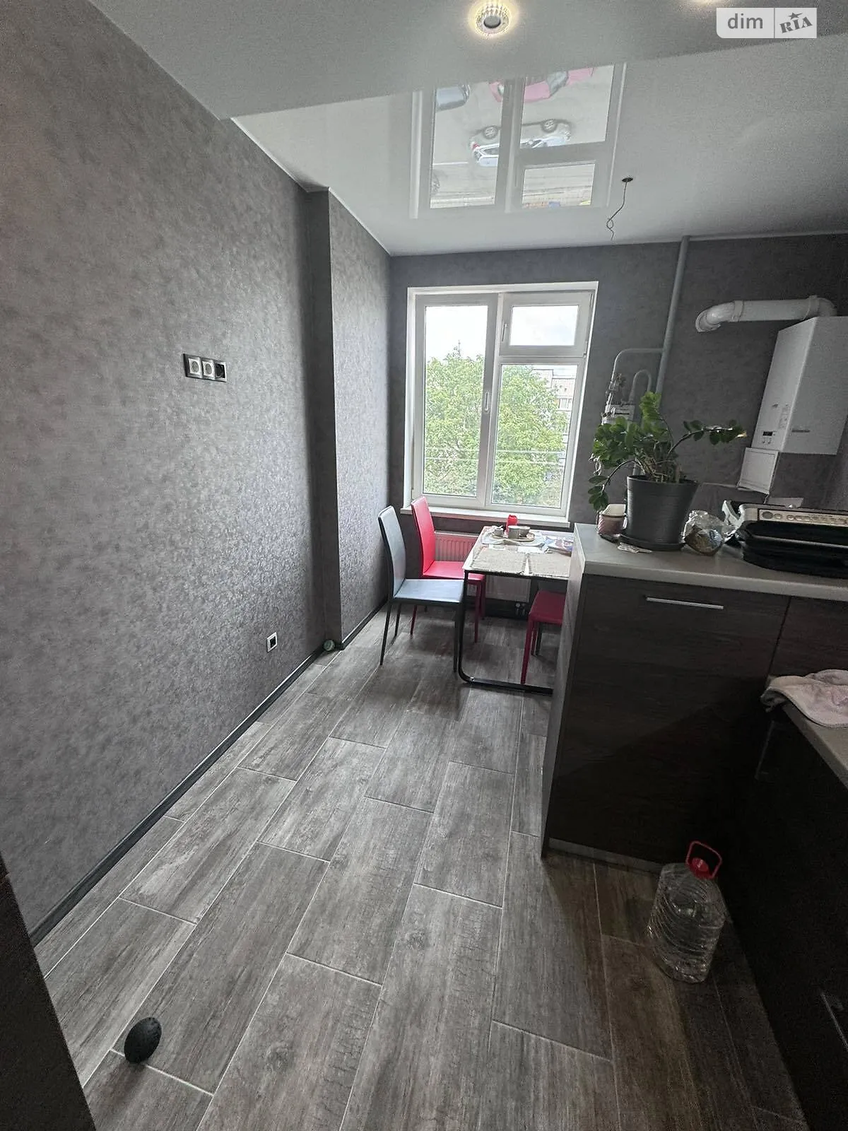 Продається 2-кімнатна квартира 75.6 кв. м у Хмельницькому, вул. Довженка, 7/1 - фото 1