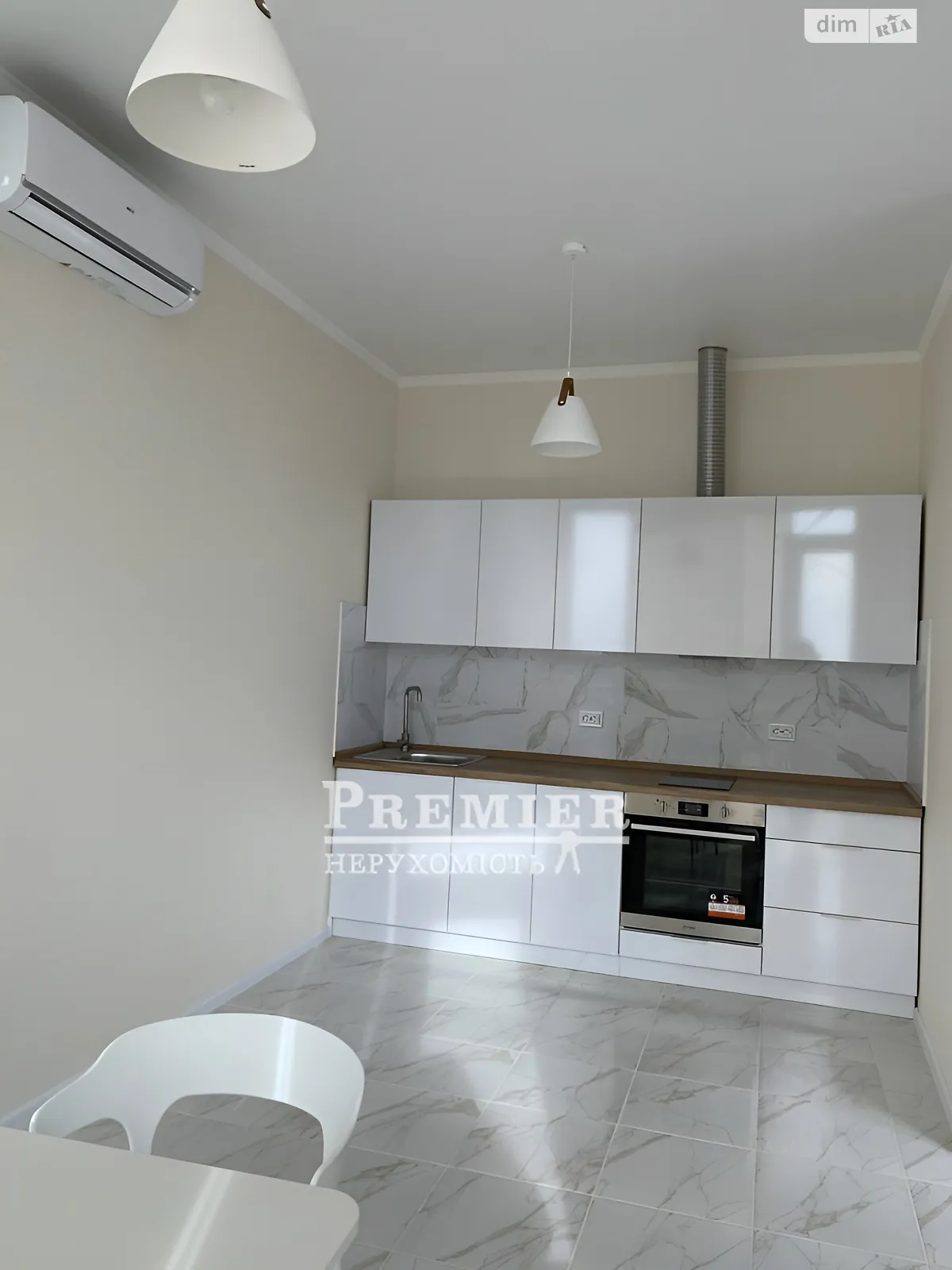 Продається 1-кімнатна квартира 47.8 кв. м у Одесі, Фонтанська дор. - фото 1